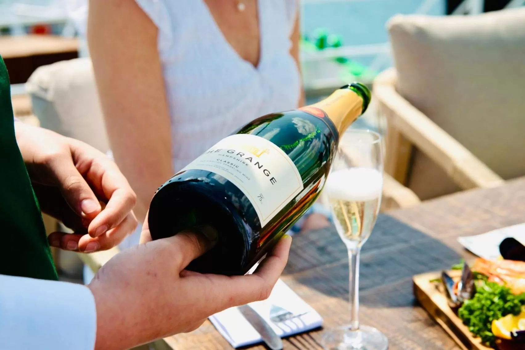 Restaurant/places to eat, Drinks in Rooms at Haslar Marina