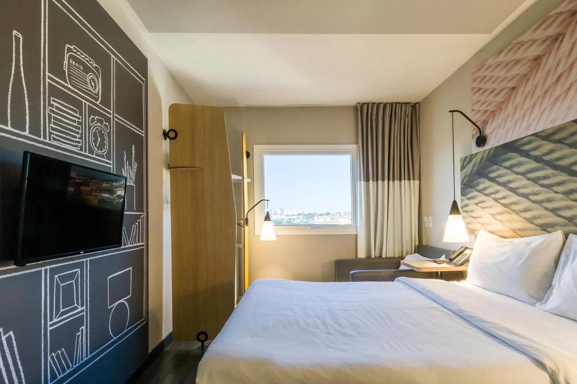 Bedroom, Bed in Ibis Americana