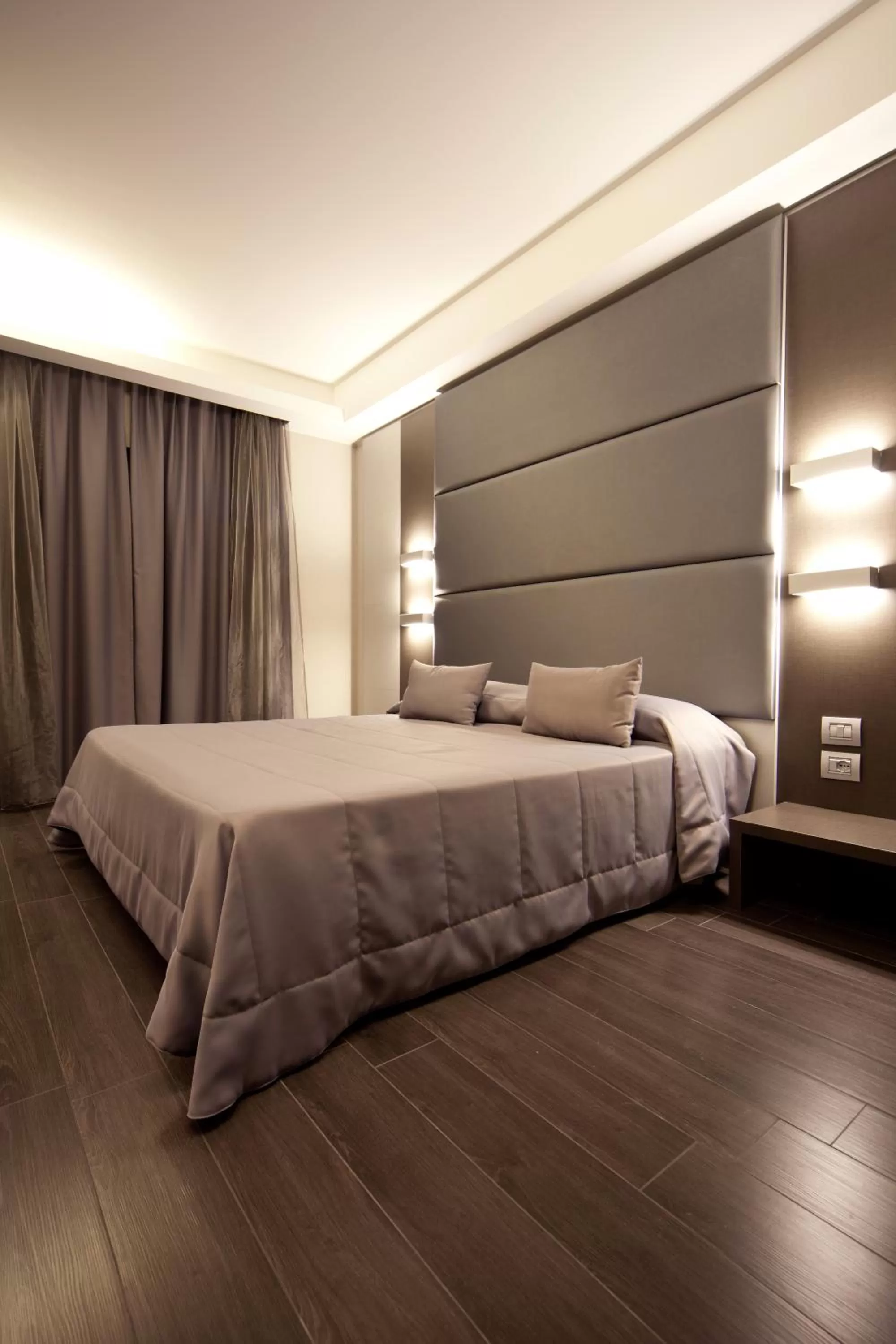 Photo of the whole room, Bed in Albergo Dei Laghi