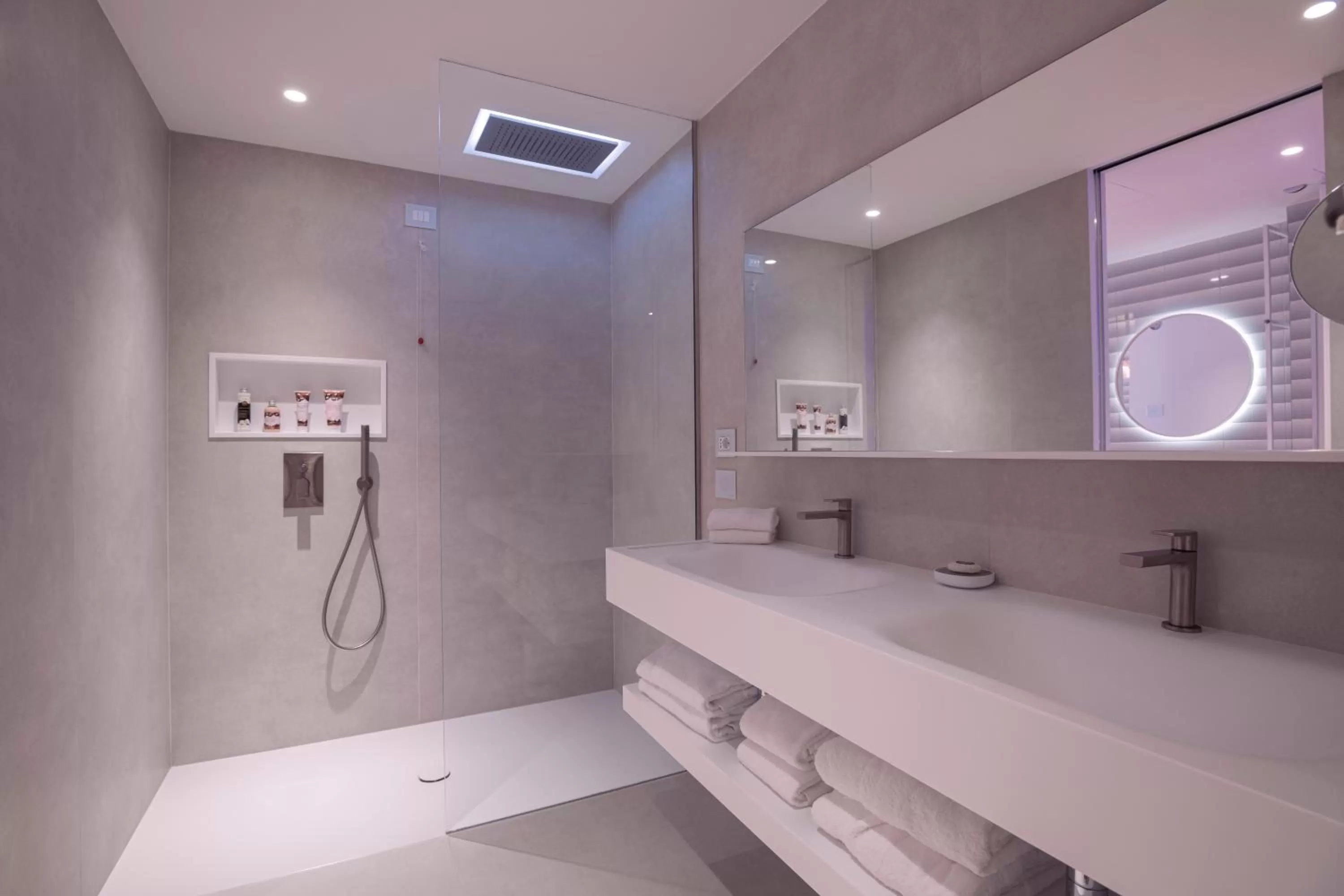 Shower in ODSweet Duomo Milano Hotel