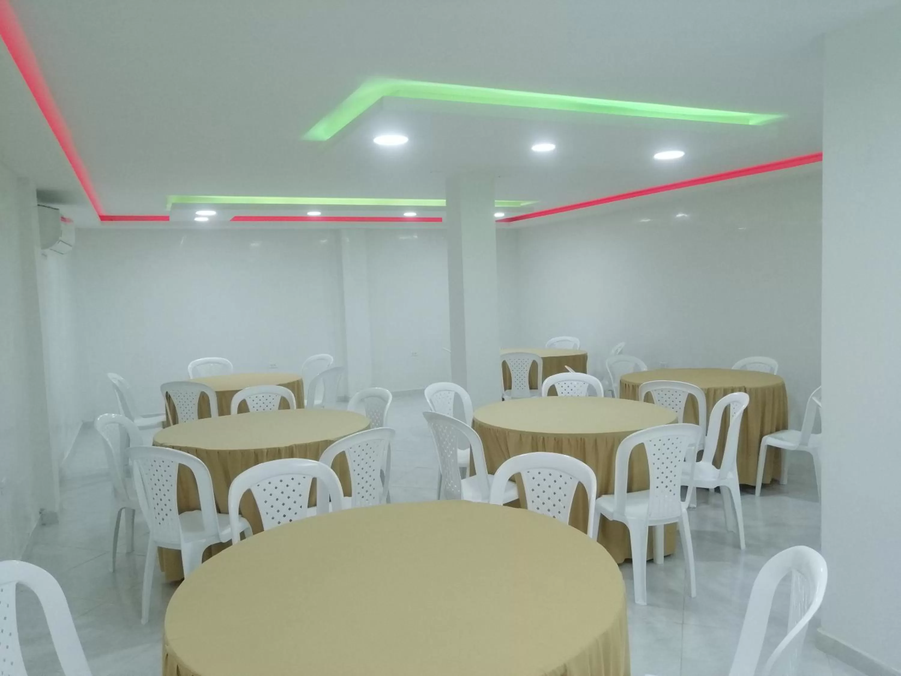 Restaurant/Places to Eat in Hotel Mansión del Cesar