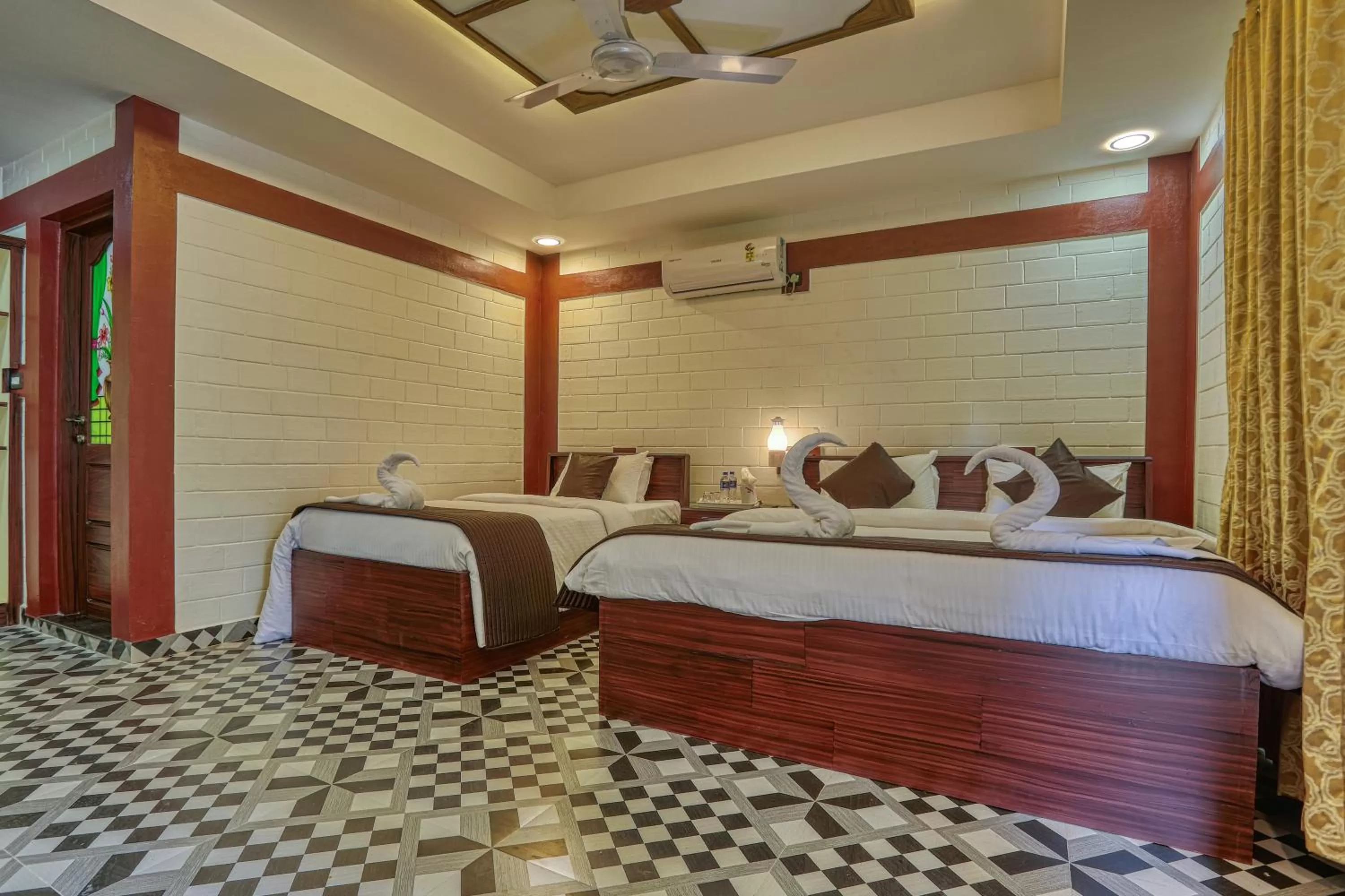 Bed in LEISURE VALLEY BEACH RESORT