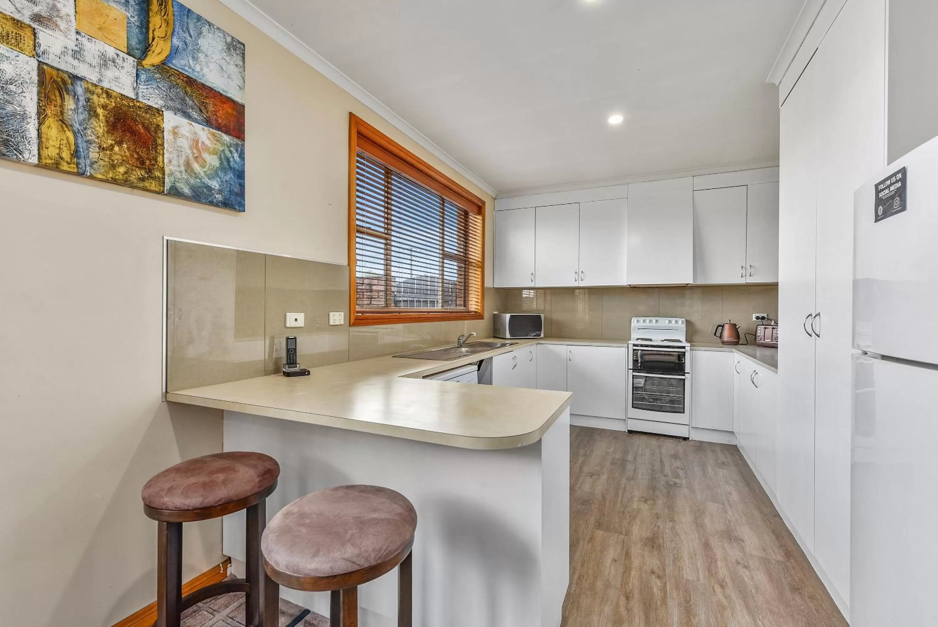 Kitchen or kitchenette in Southgate Motel