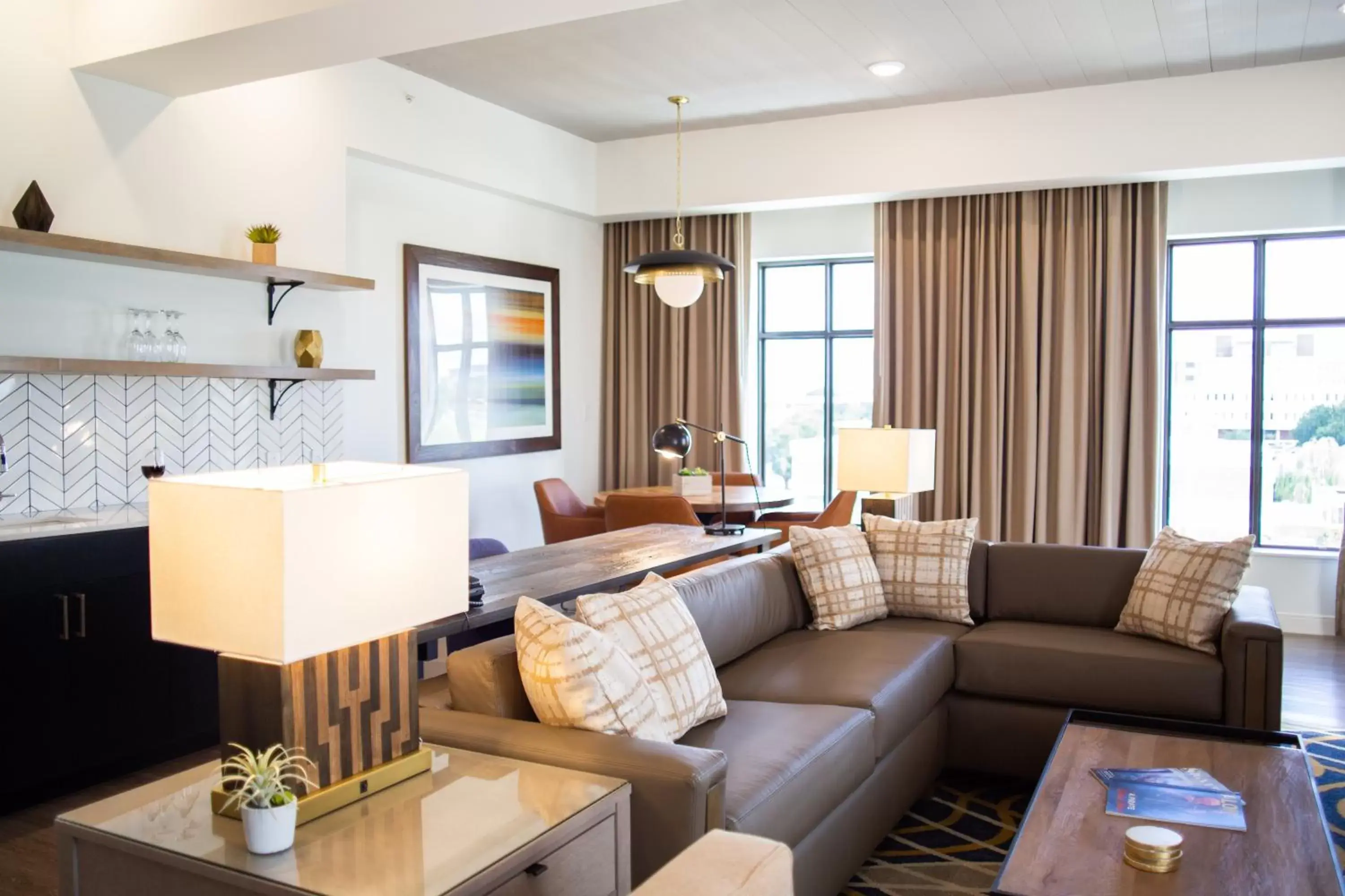 One-Bedroom King Suite in Hotel Indigo Hattiesburg by IHG One-Bedroom King Suite in Hotel Indigo Hattiesburg by IHG