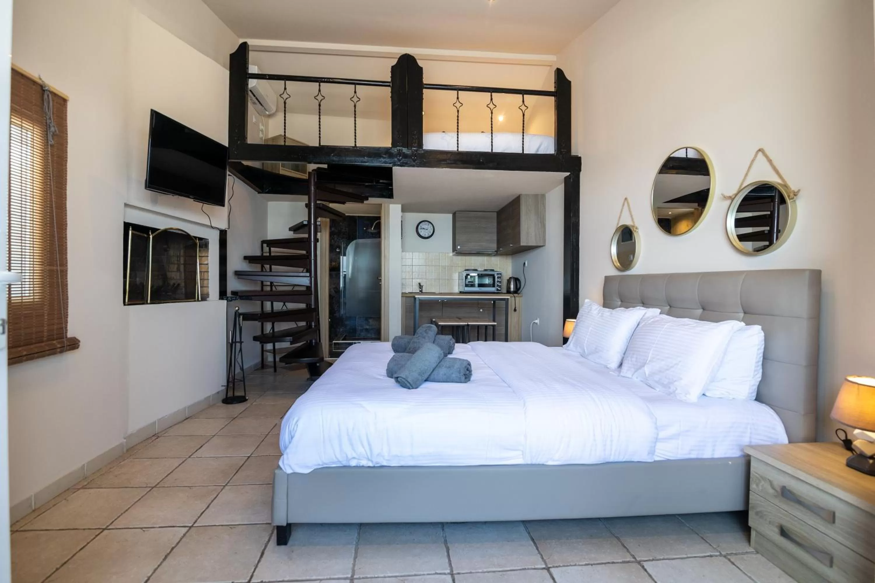 Bed in Votsalakia Hotel & Luxury Apartments