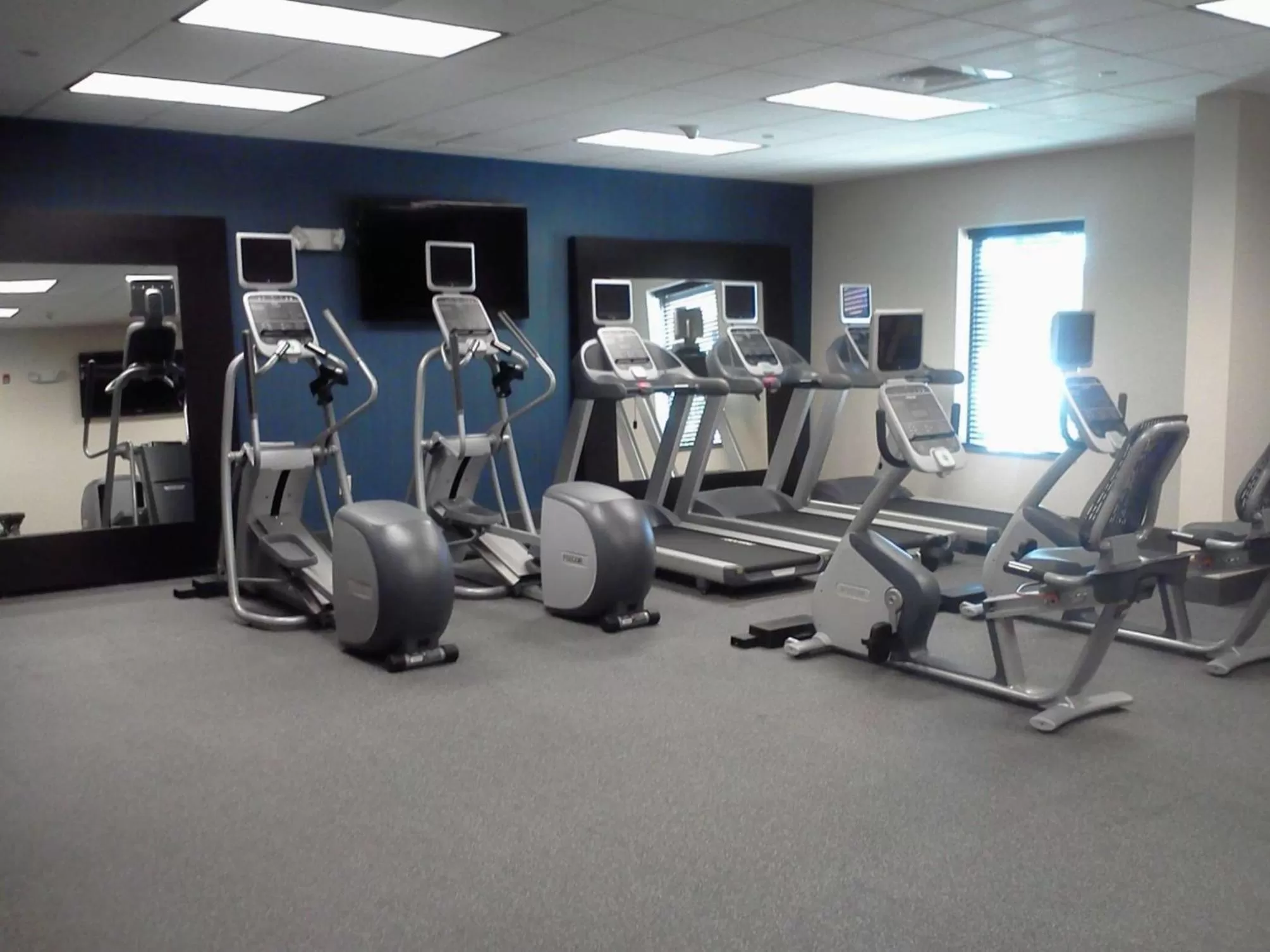 Fitness centre/facilities in Hampton Inn Oxford/Conference Center
