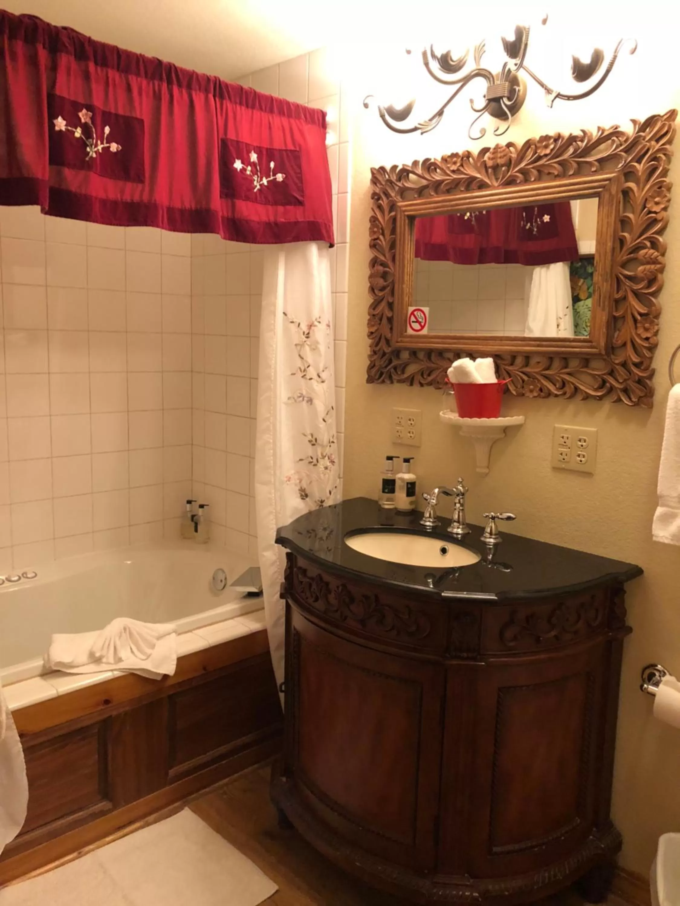 Bathroom in All Seasons Inn