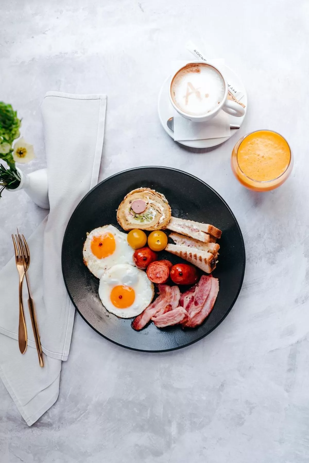 Breakfast in Ambasador Hotel