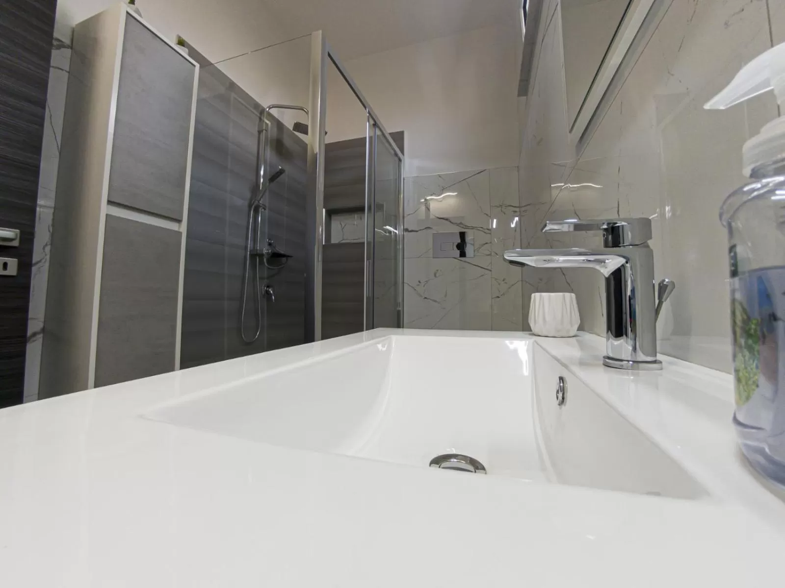 Shower in Deep Sea Residence