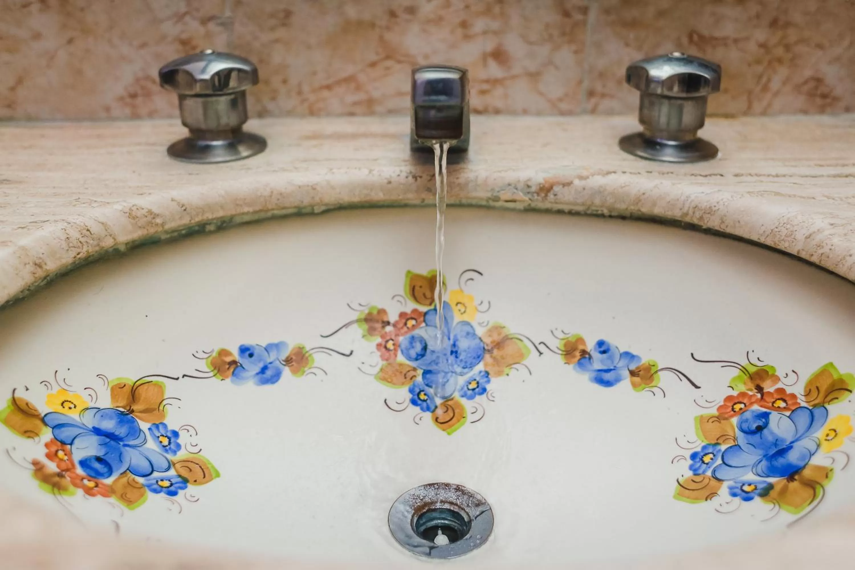 Decorative detail in Hotel Plaza Mirador