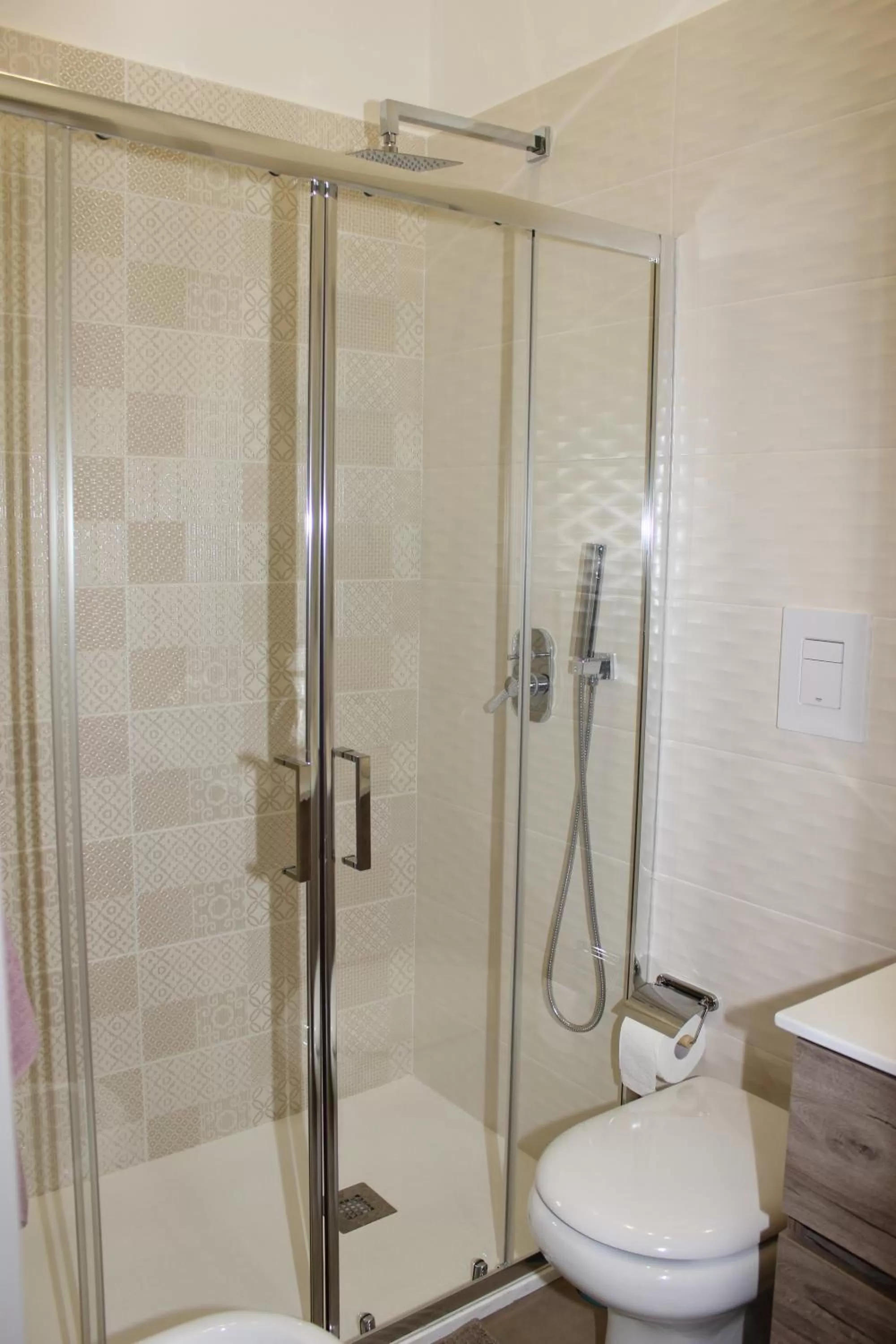 Bathroom in B&B 80056 Ercolano