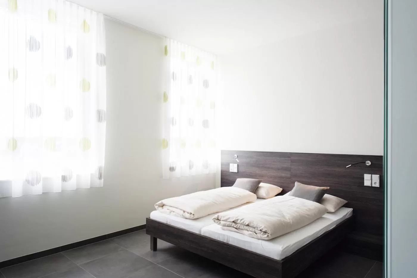 Bed in eee Hotel Traun