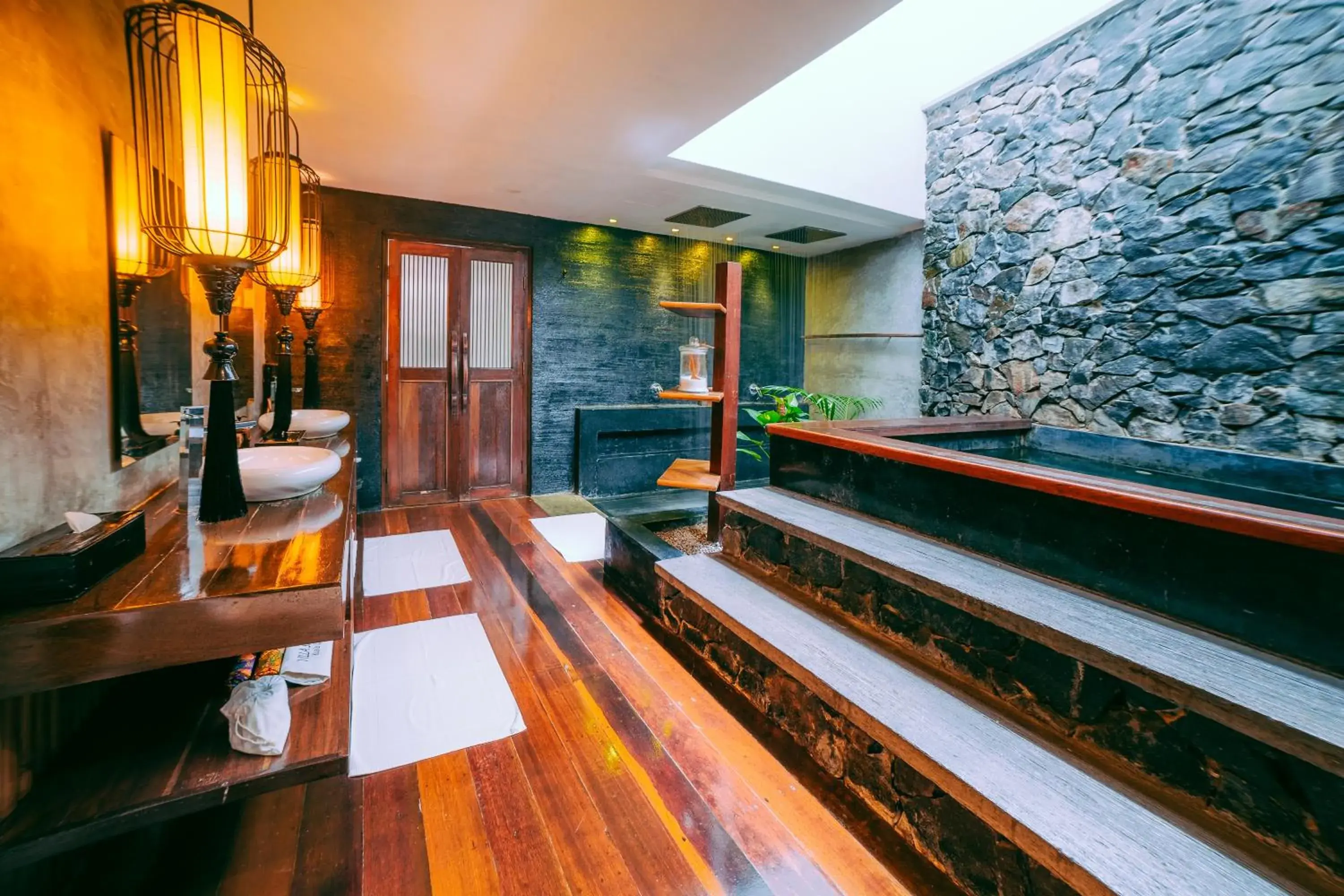 Luxe Crib (with Standing Shower and Plunge Pool) in Villa Samadhi by Samadhi Age 12 and Above Only Luxe Crib (with Standing Shower and Plunge Pool) in Villa Samadhi by Samadhi Age 12 and Above Only