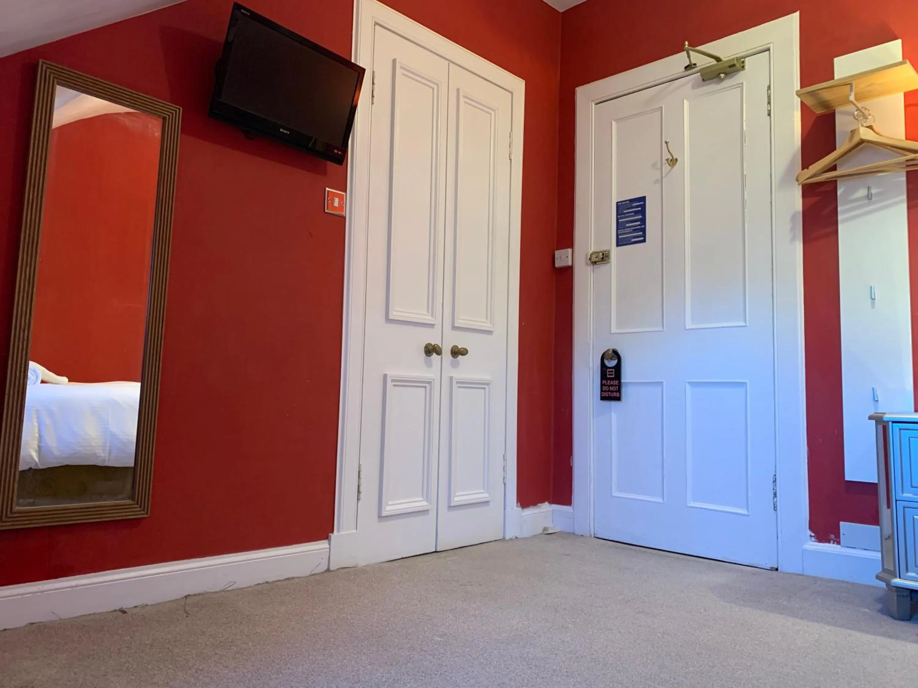 Photo of the whole room, Bed in Southside Guest House