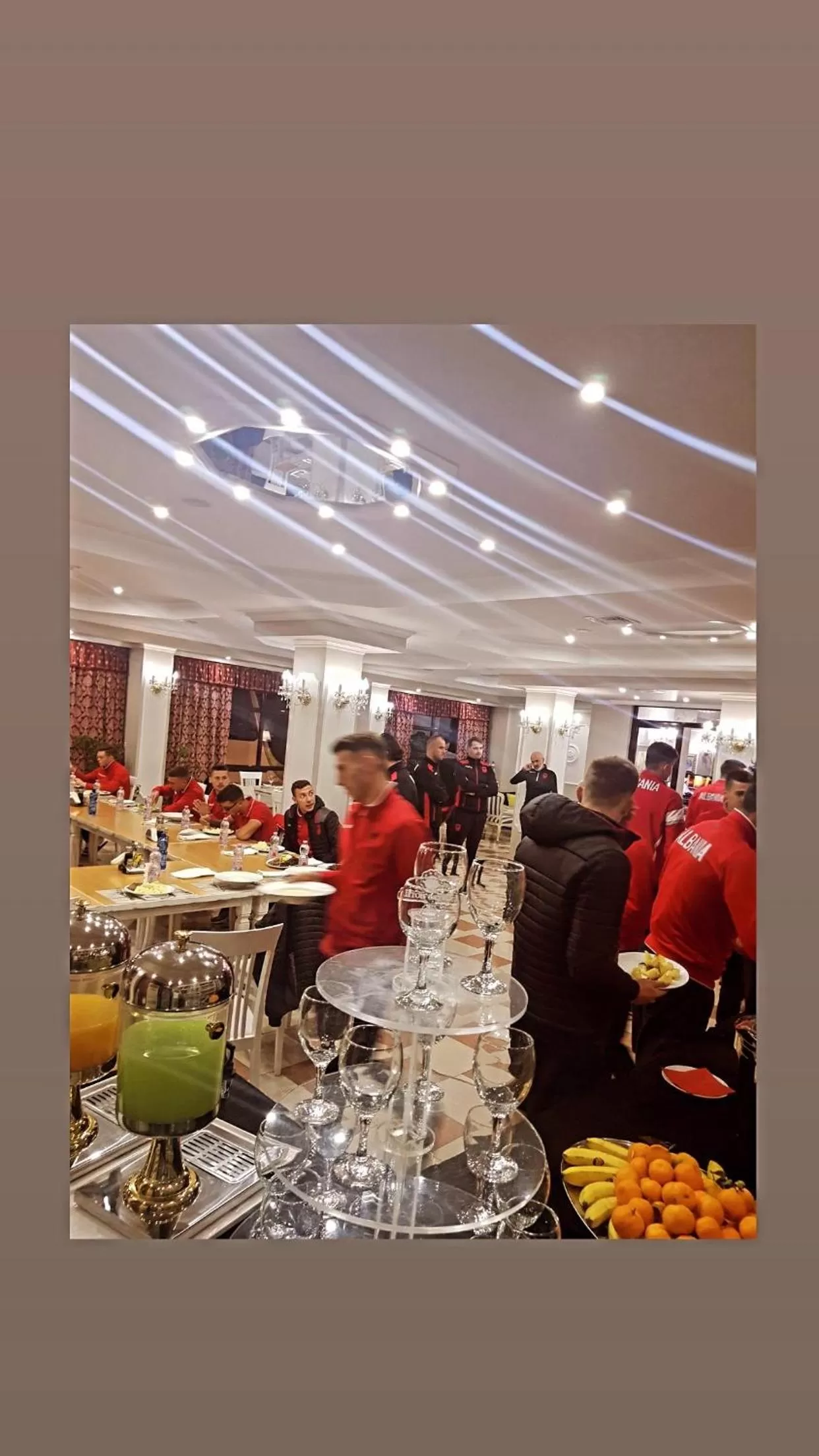 Restaurant/places to eat in Univers Resort