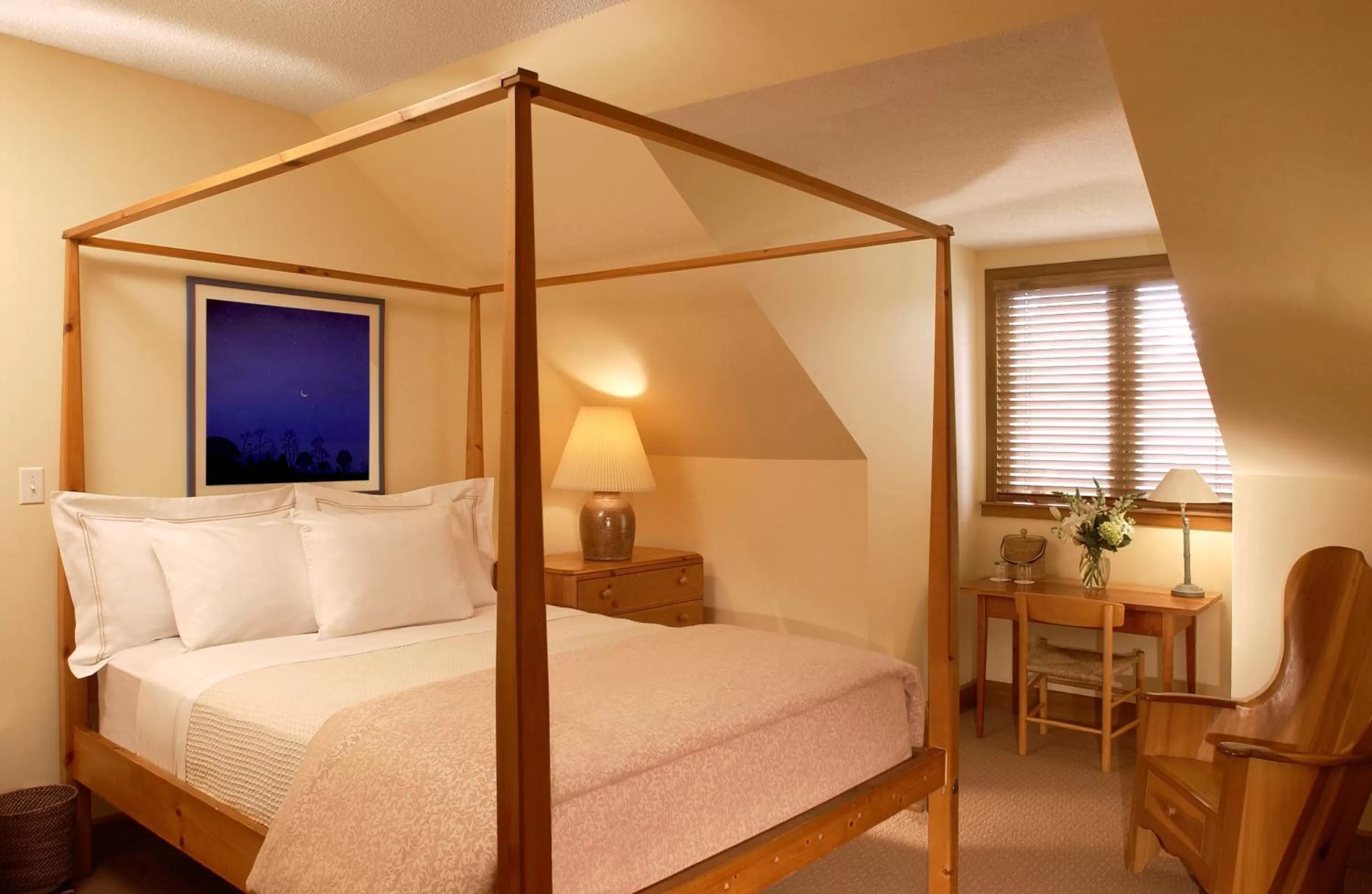 Bed in New Harmony Inn Resort and Conference Center