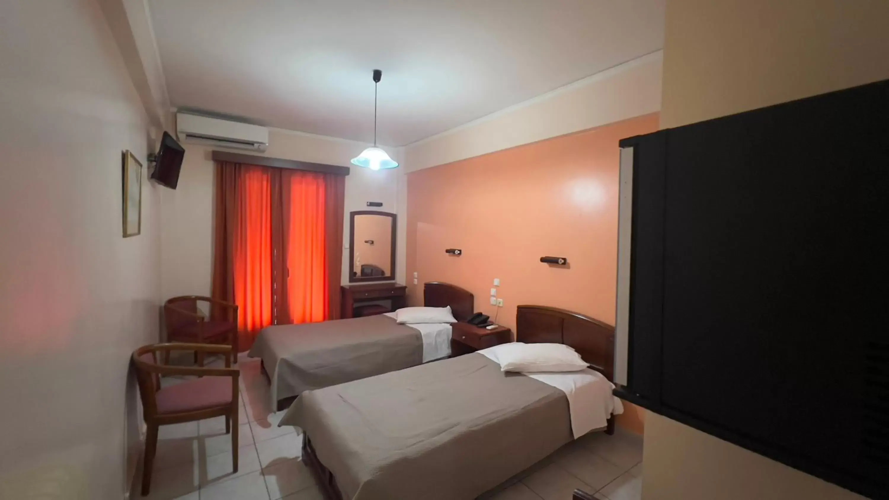 Superior Twin room in Hotel Cosmos Superior Twin room in Hotel Cosmos