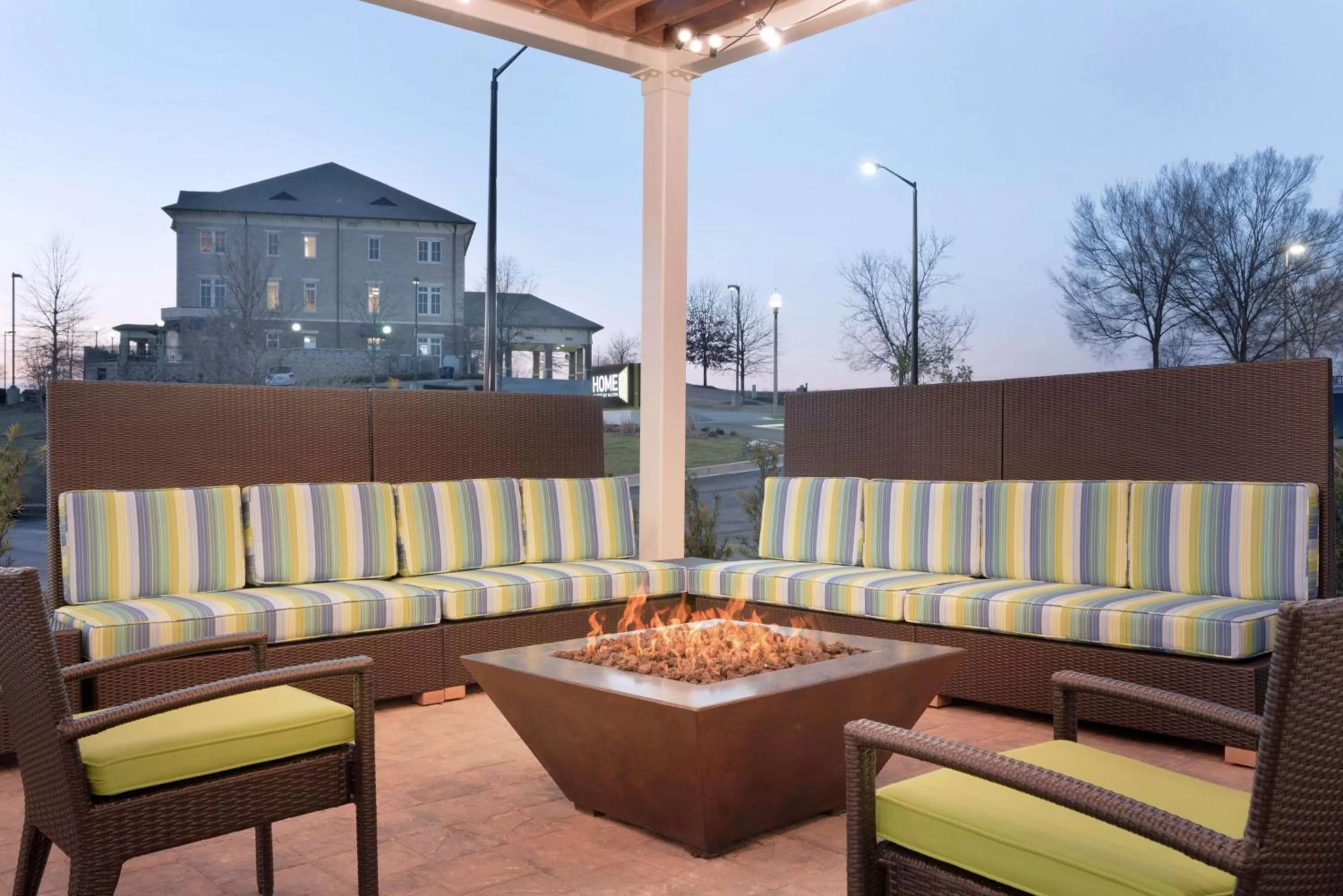 Patio in Home2 Suites By Hilton Prattville
