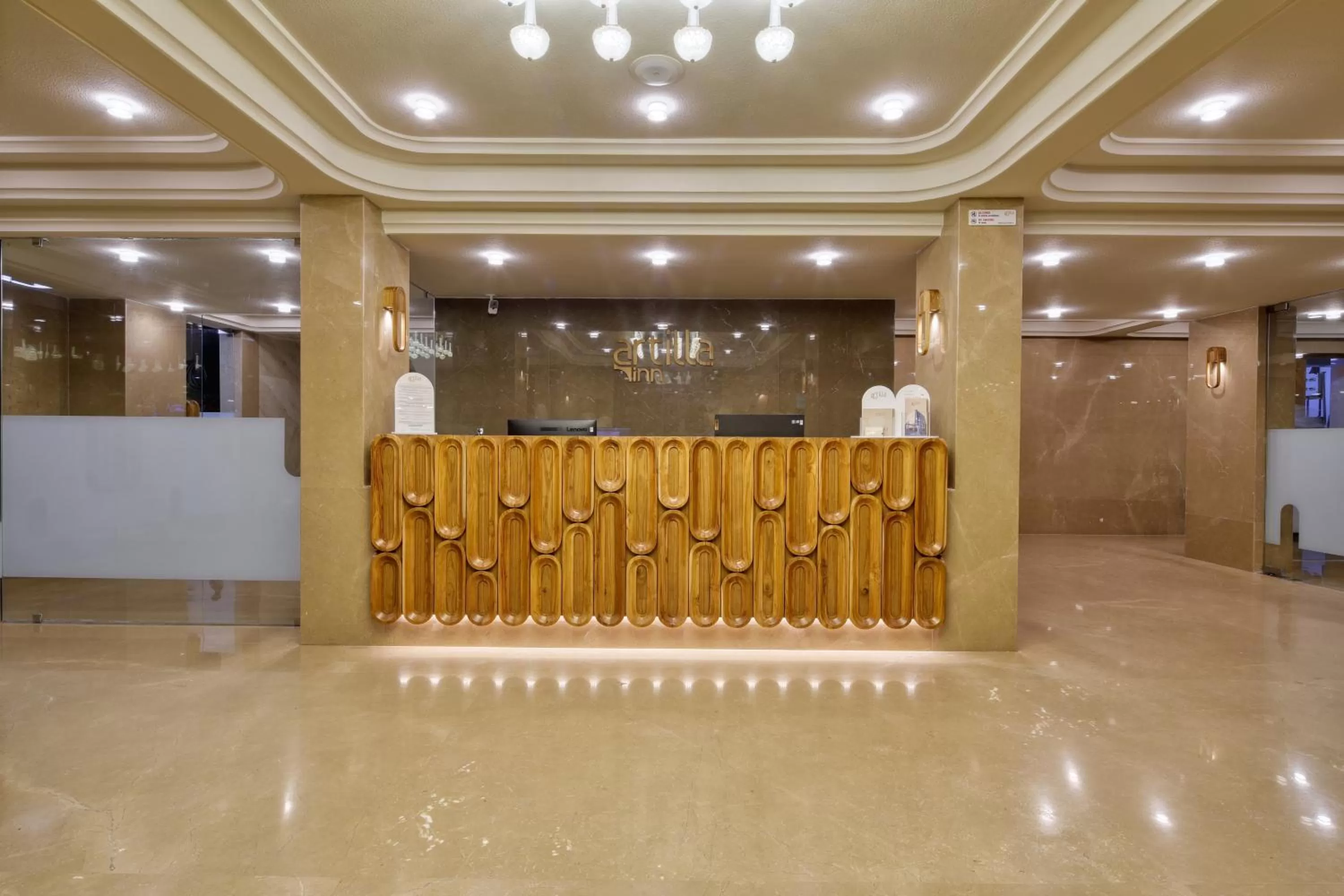 Lobby or reception in Artilla Inn