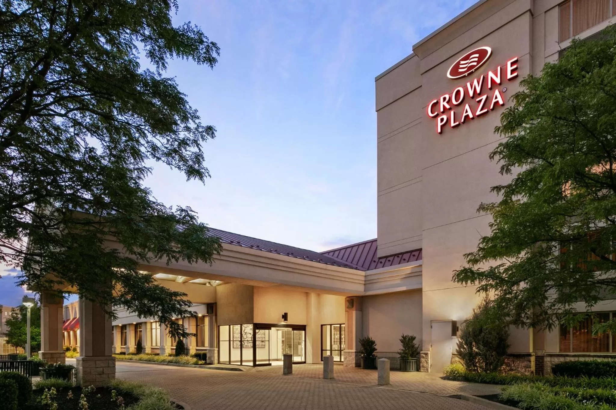 Property building in Crowne Plaza Hotel Philadelphia - King of Prussia by IHG