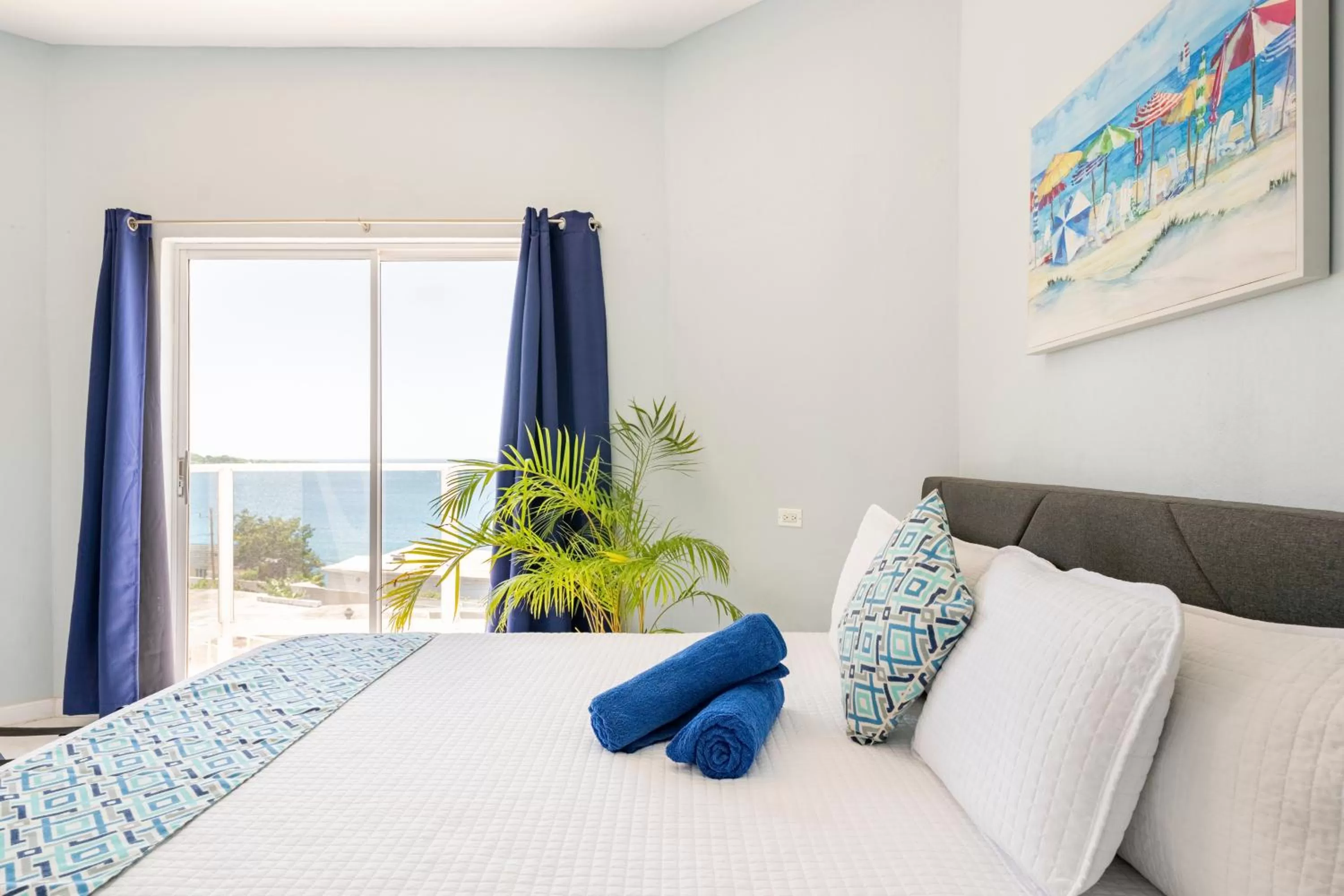 Bedroom, Bed in Luxe Beach Resort