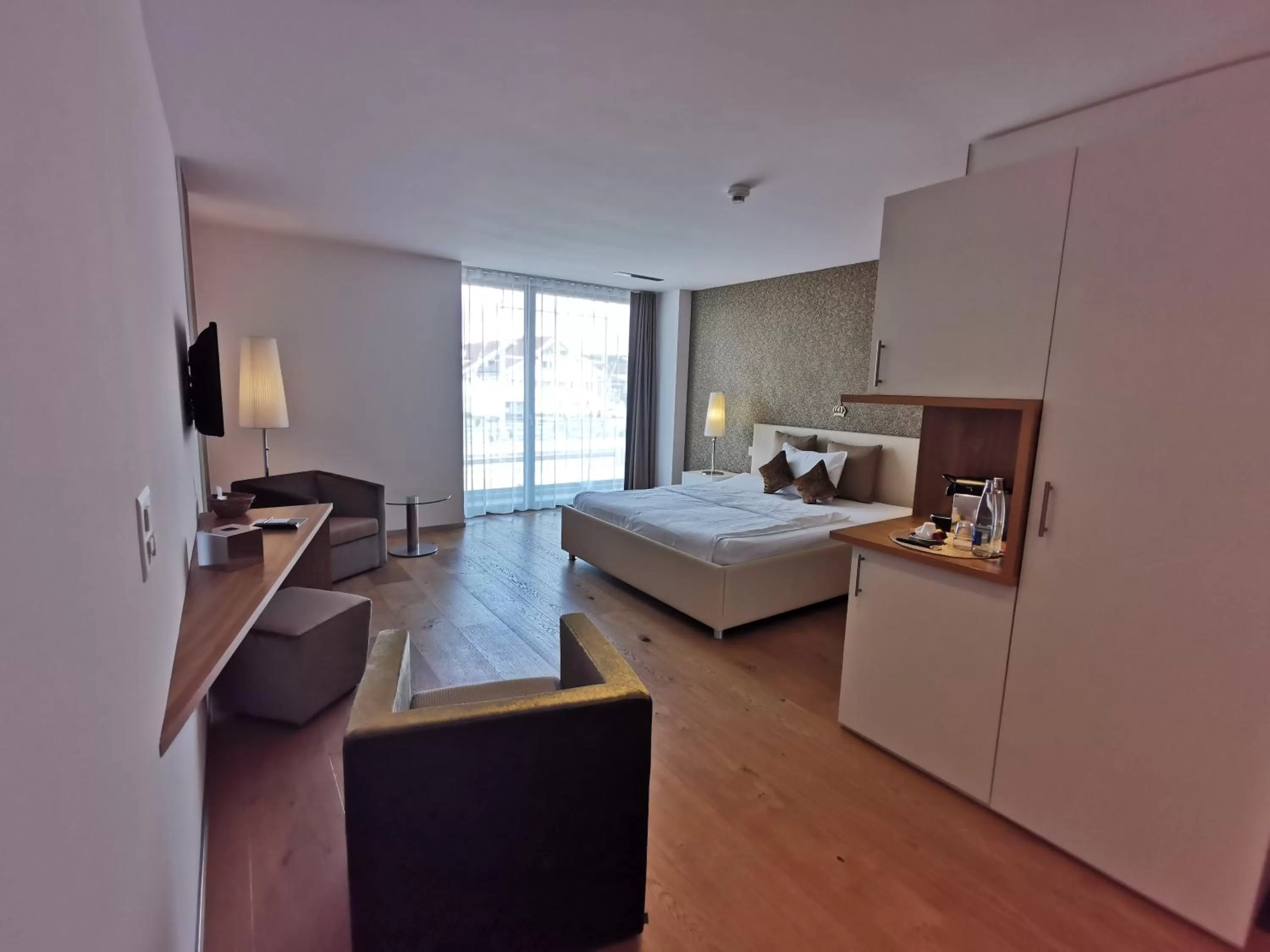 Photo of the whole room, Bed in Hotel Birdlodge