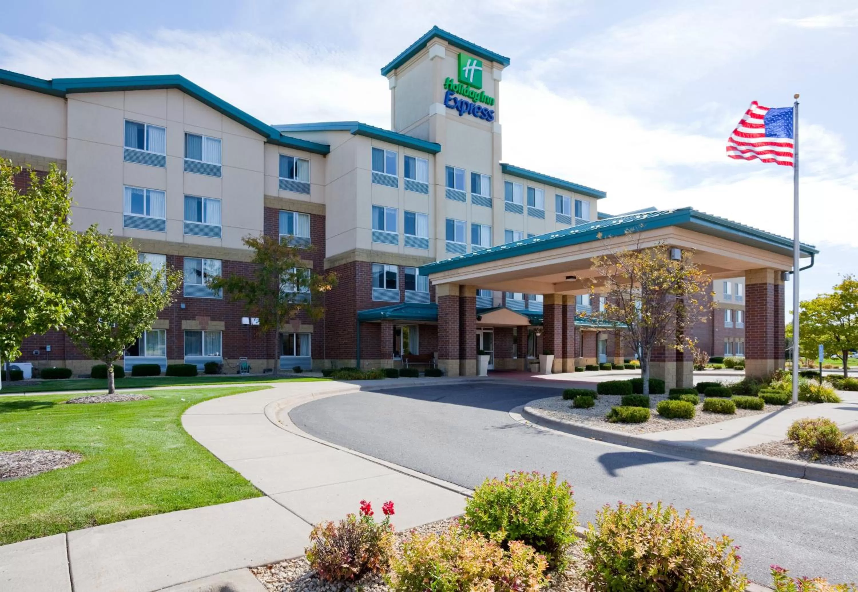 Property building in Holiday Inn Express Hotel & Suites-St. Paul by IHG