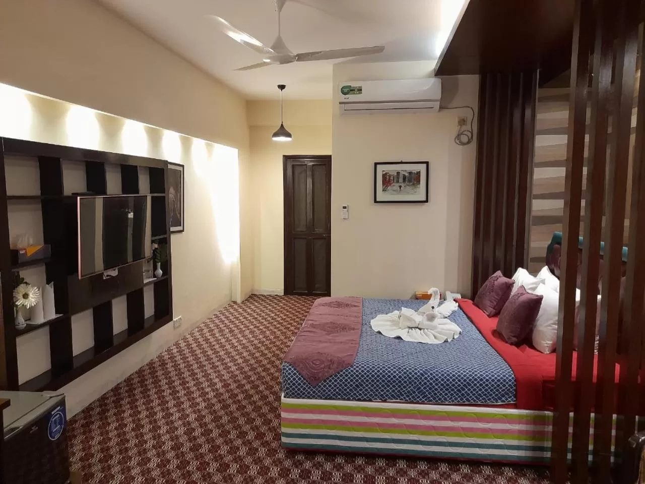 Center Point Apartment