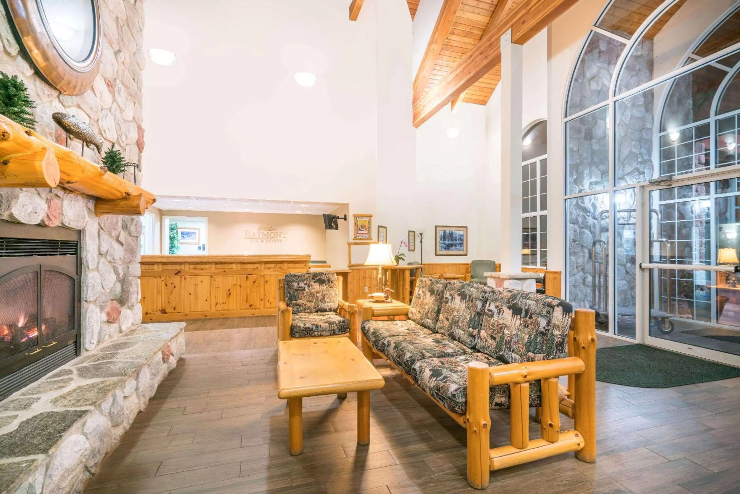 Lobby or reception in Baymont by Wyndham Baxter/Brainerd Area