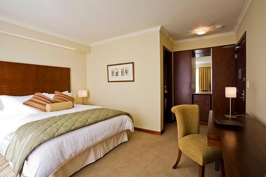 Deluxe Room in Hotel Stubel Suites & Cafe