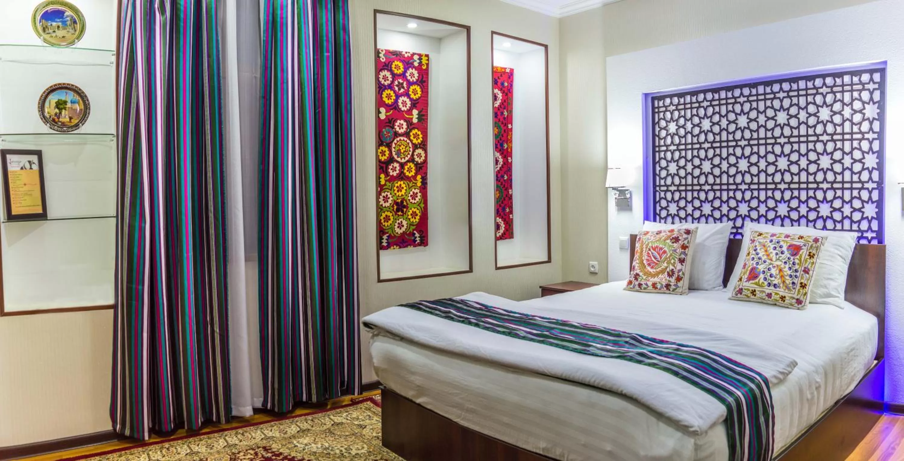 Photo of the whole room, Bed in Jahongir Guest House