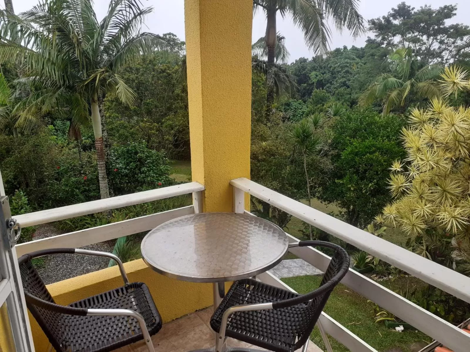 Triple Room with Garden View in Hotel Pousada 7 Mares