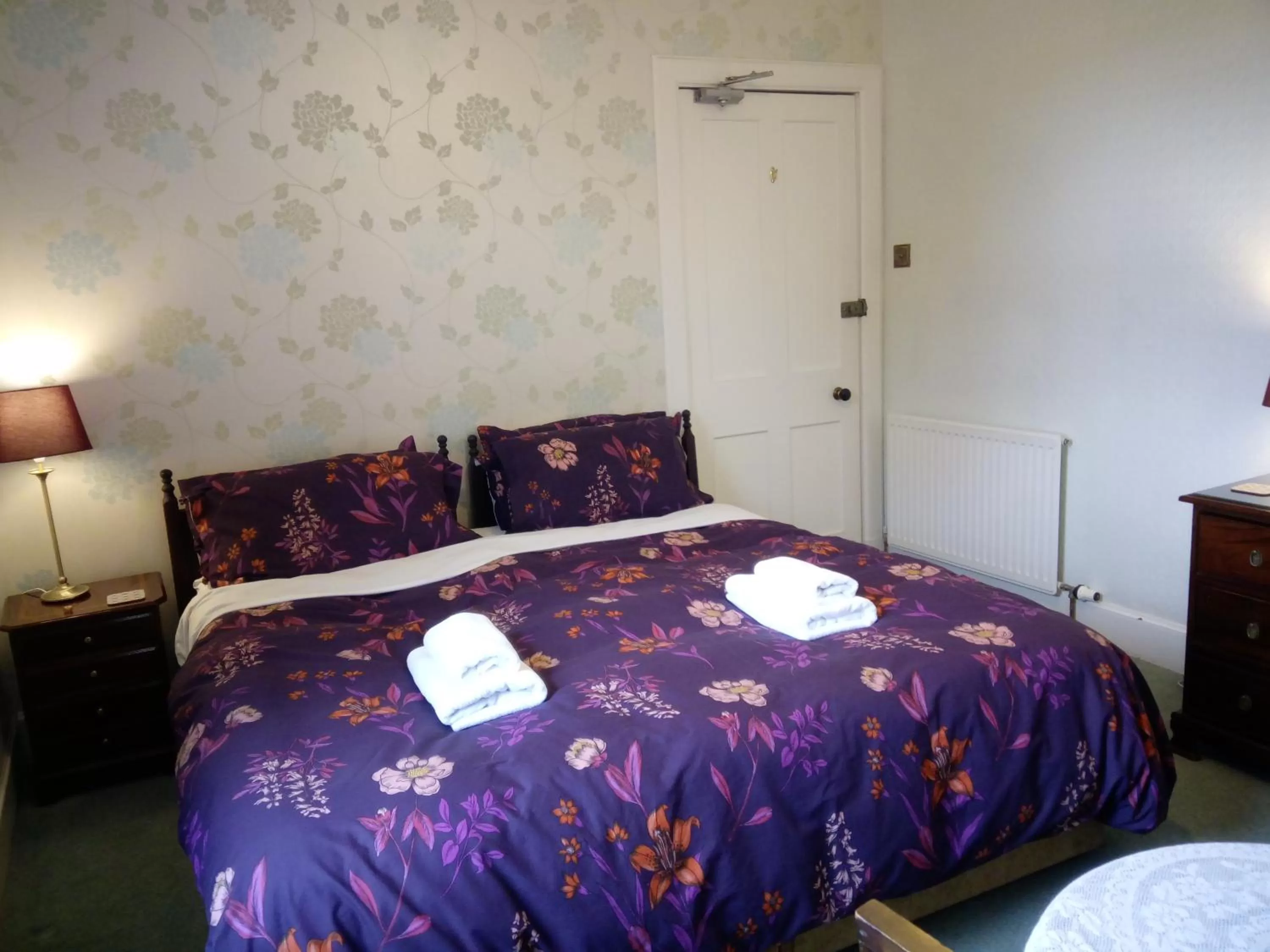 Bed in Dunallan Guest House