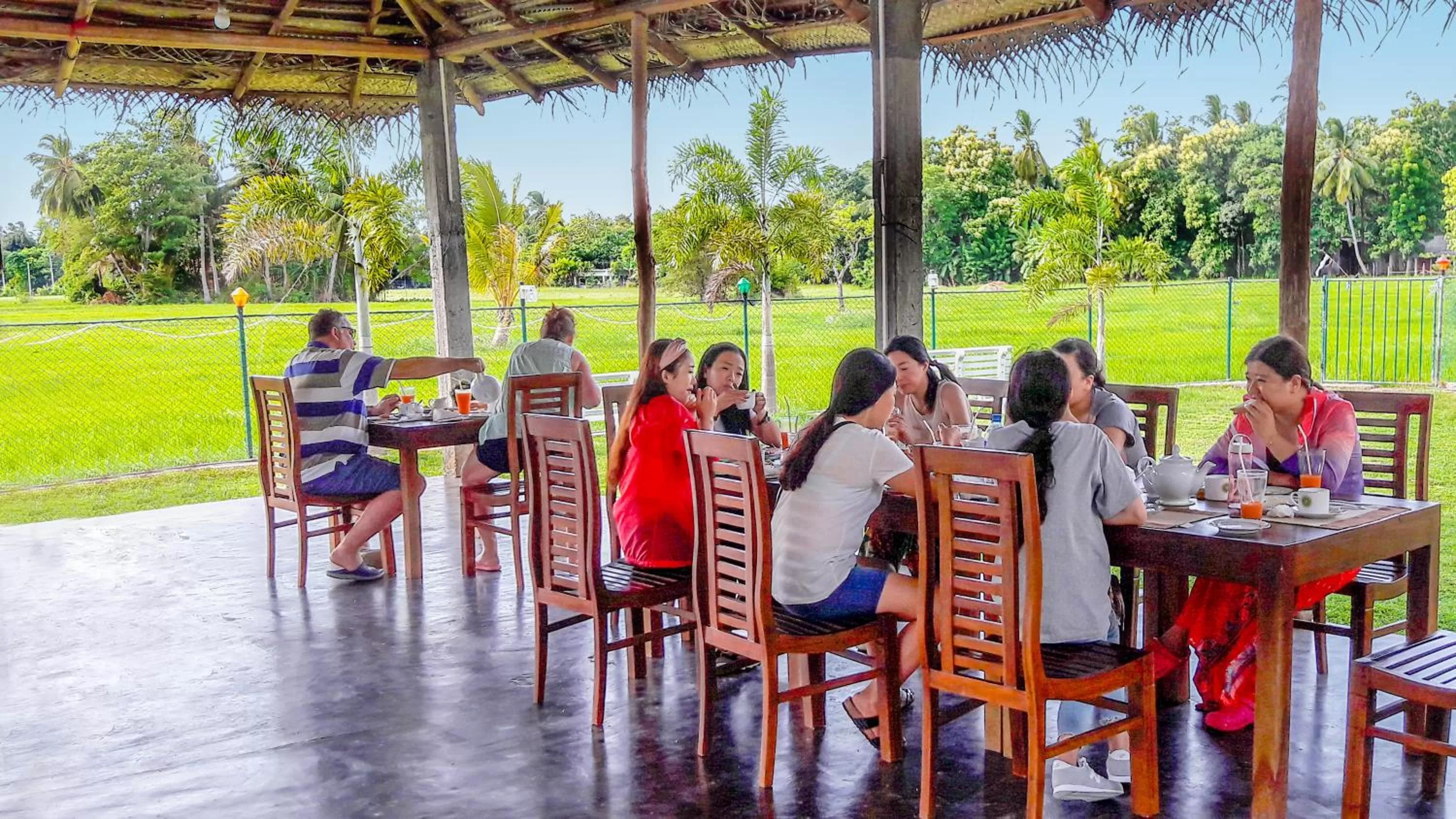 Restaurant/places to eat in Hotel Ancient Village