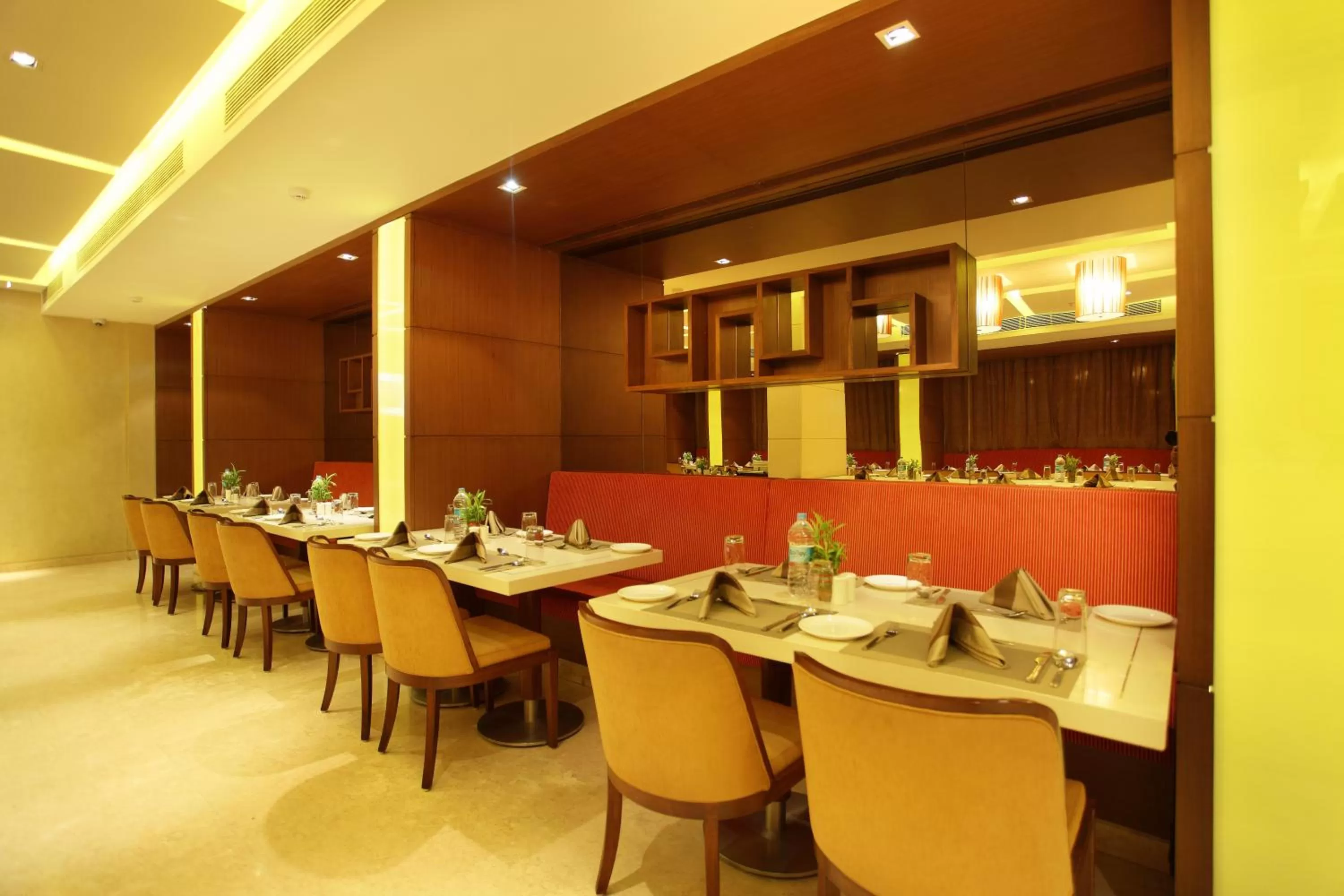 Restaurant/places to eat in Comfort Inn Legacy