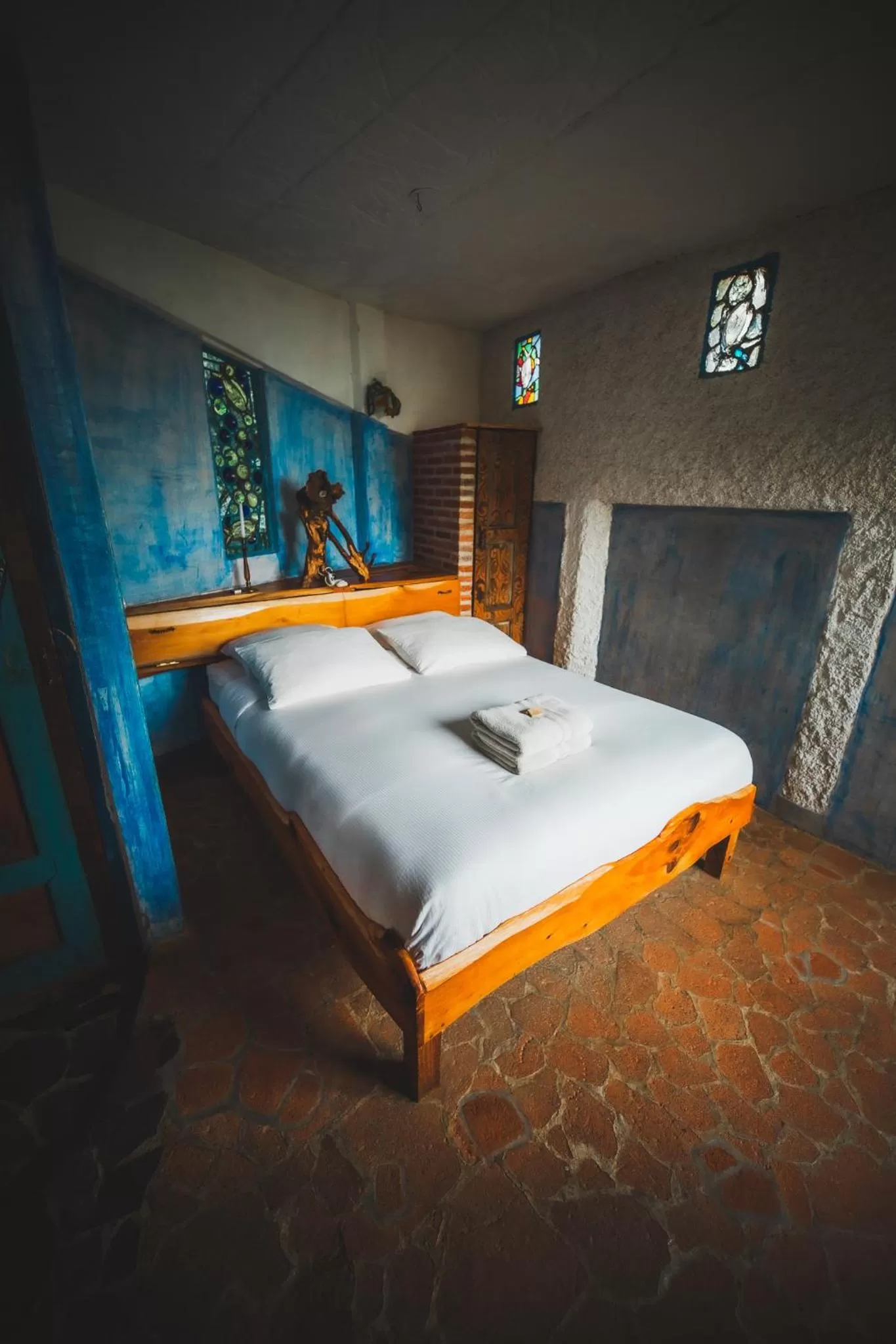 Bed in Lush Atitlán