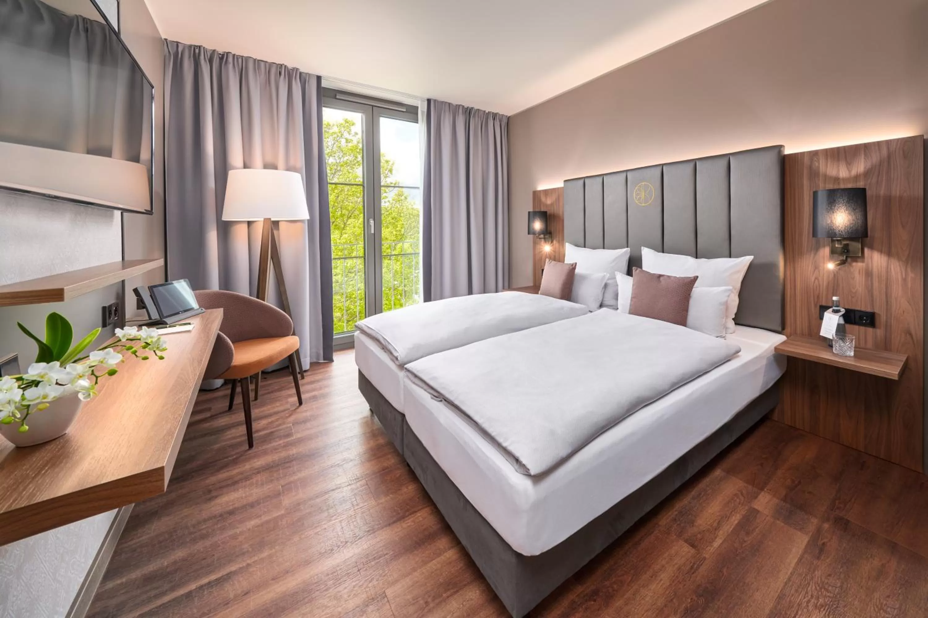 Photo of the whole room, Bed in Karls Hotel