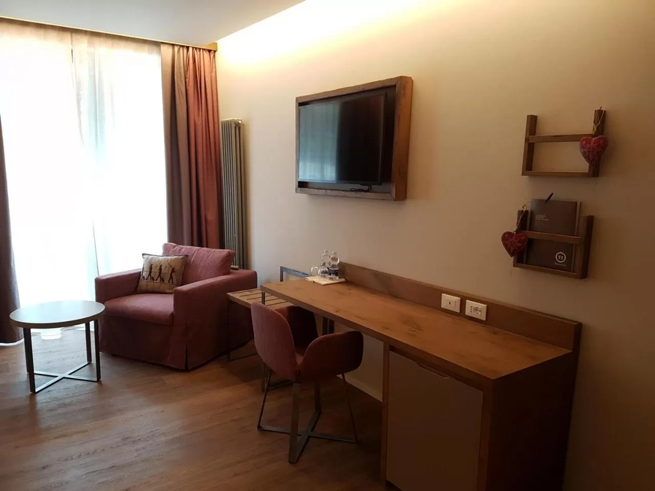 Photo of the whole room in TH Courmayeur