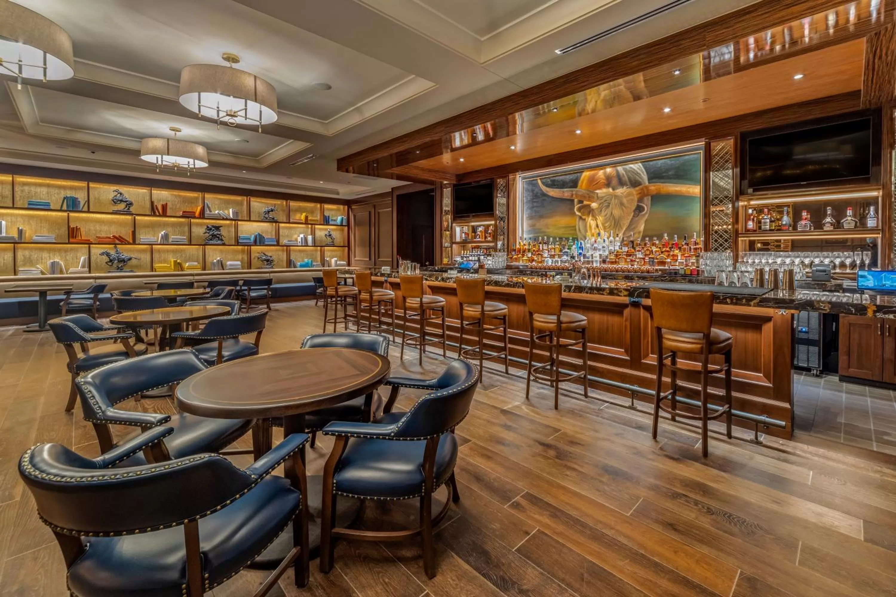 Restaurant/places to eat in Omni Oklahoma City Hotel