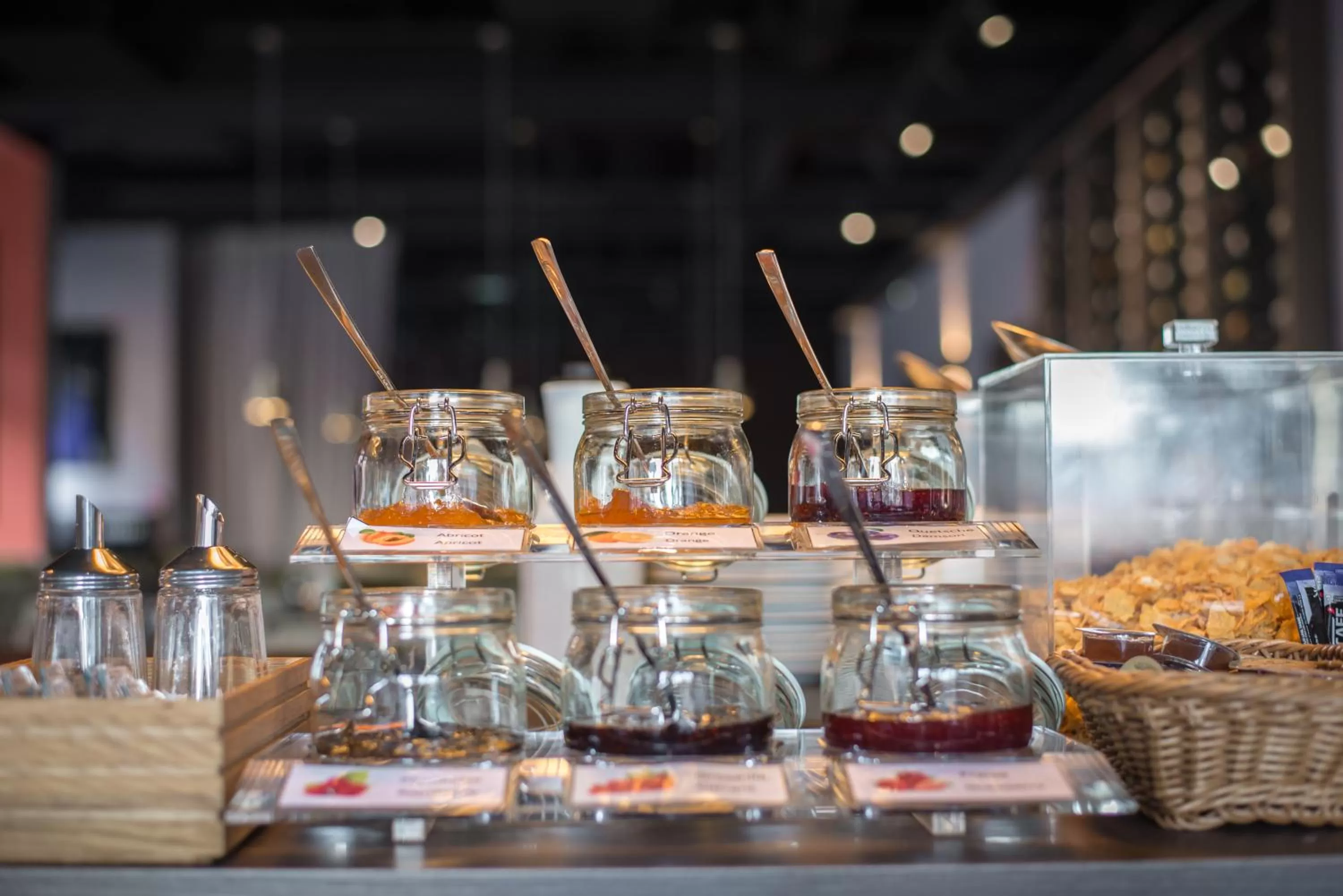 Buffet breakfast in Hôtel Restaurant Vaillant Colmar Nord