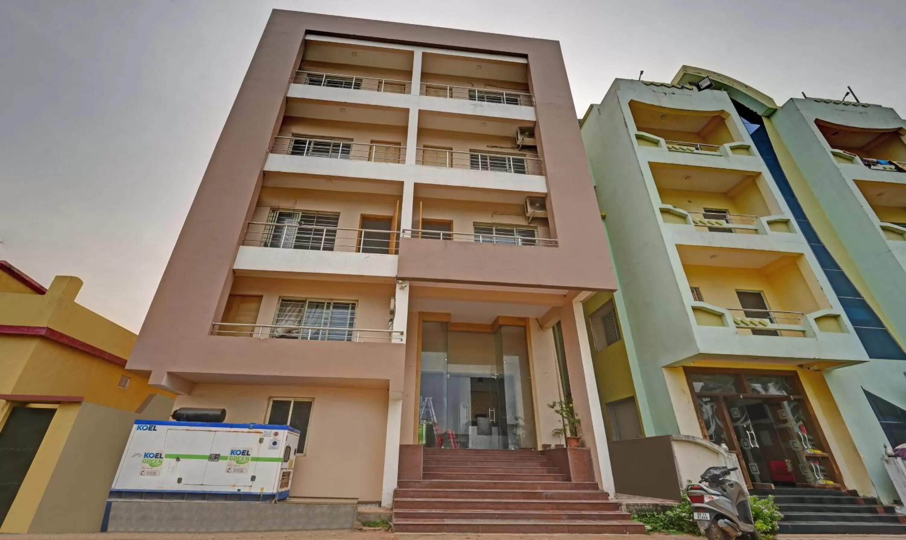 Property building in Treebo Sidhartha Inn Baliapanda