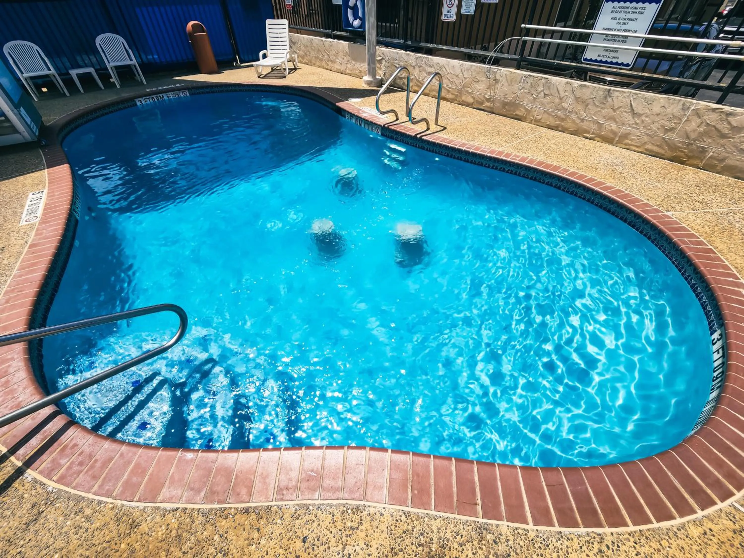 Swimming pool in Rodeway Inn San Antonio Lackland AFB - SeaWorld
