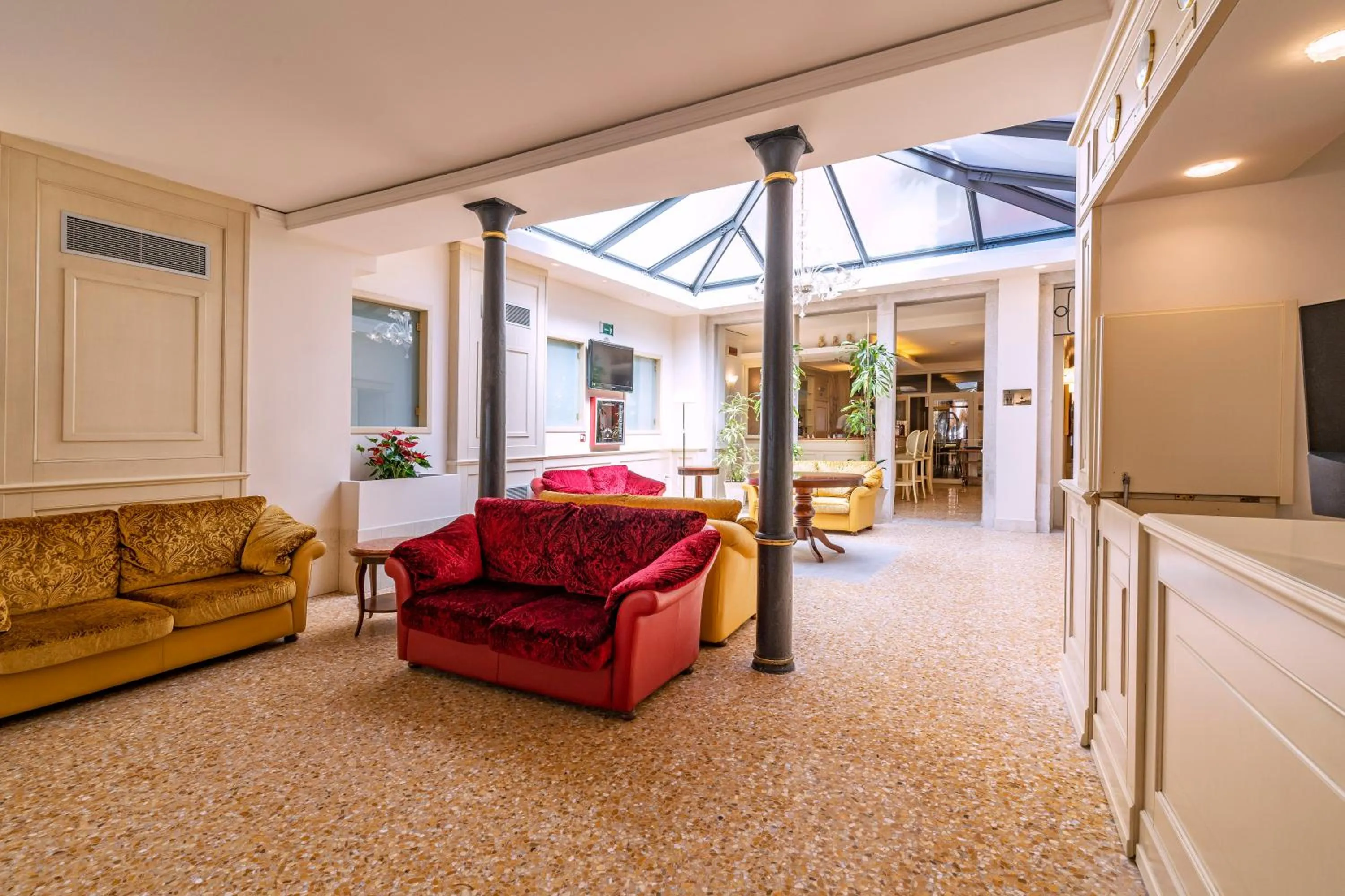 Lobby or reception in Hotel Bella Venezia