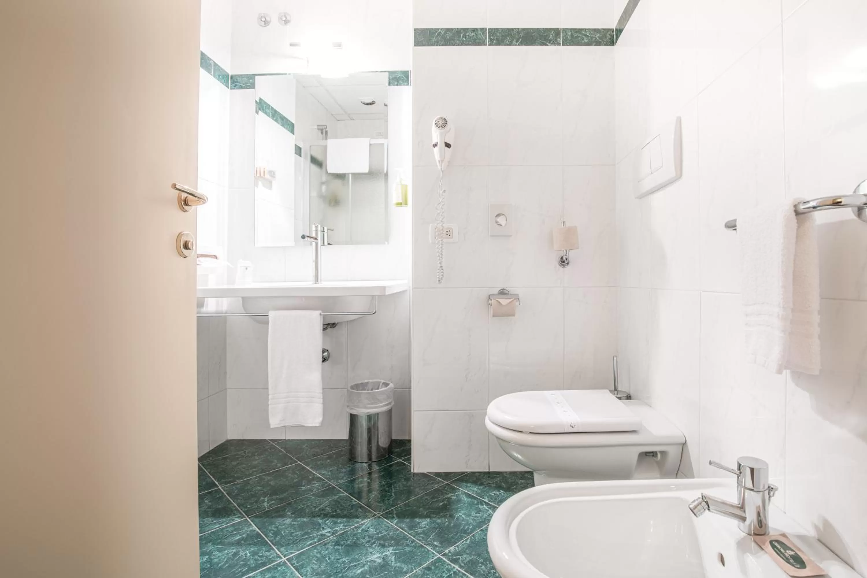 Bathroom in Hotel Impero