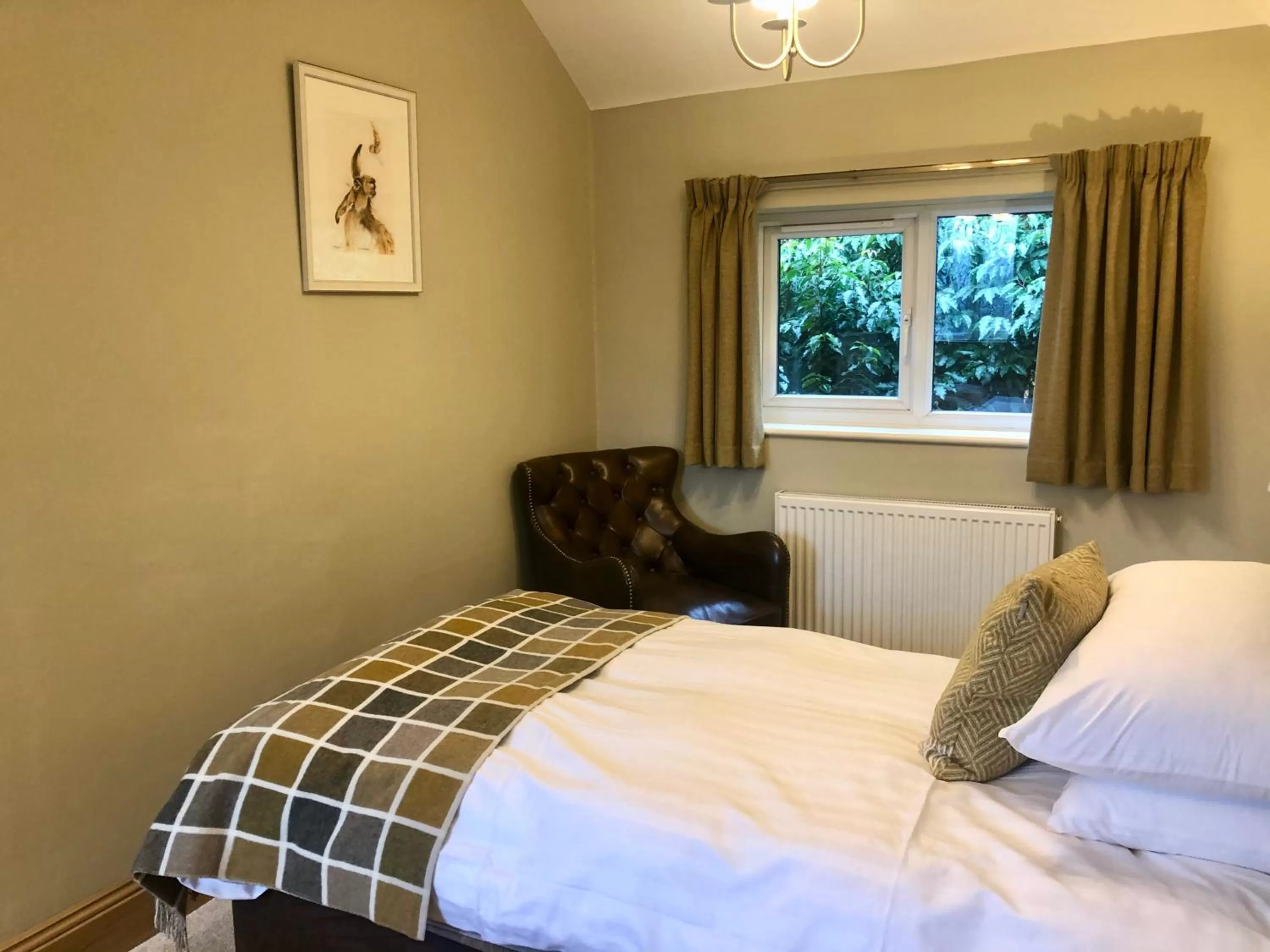 Bedroom, Bed in The Mary Mount Hotel