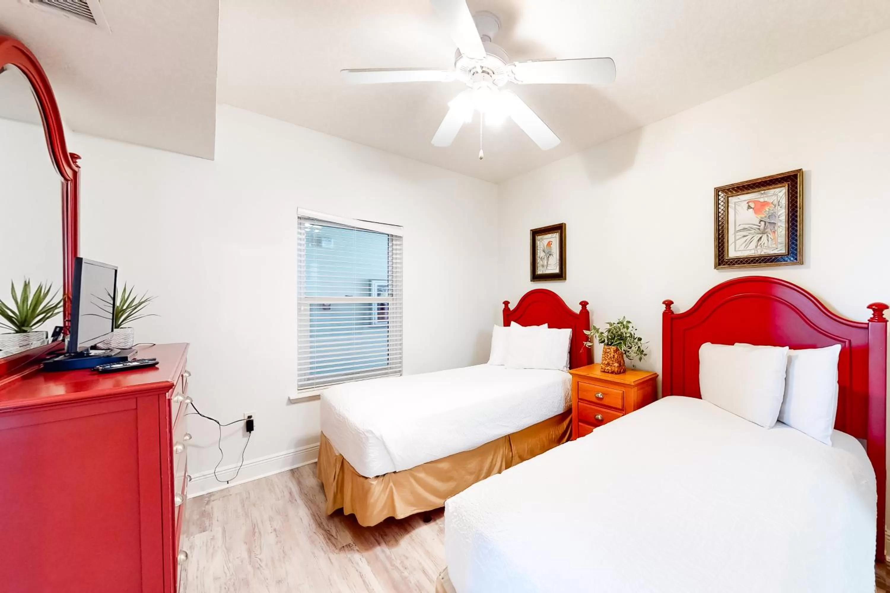 Bed in Ariel Dunes I 0710