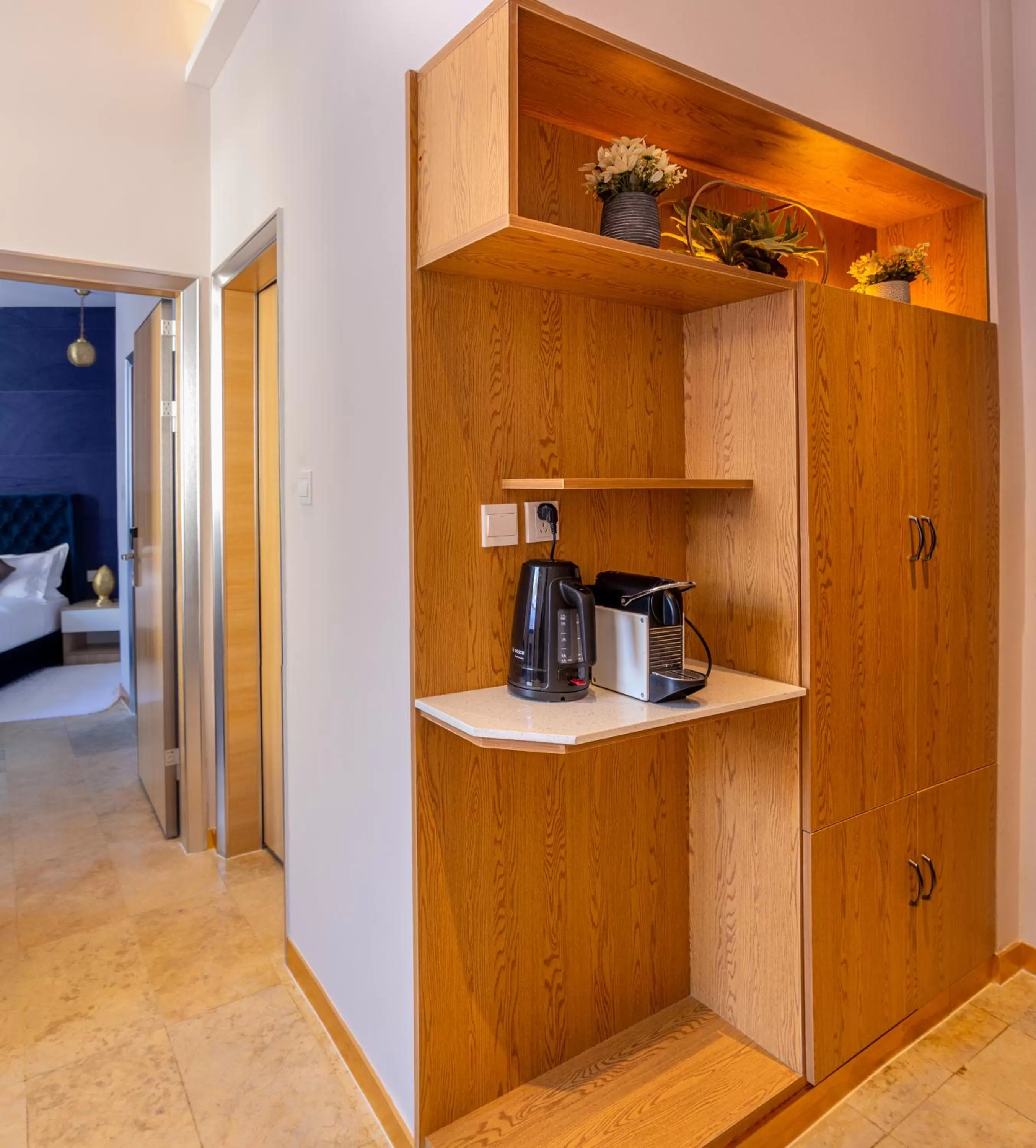 Coffee/tea facilities in VANCII Hotel