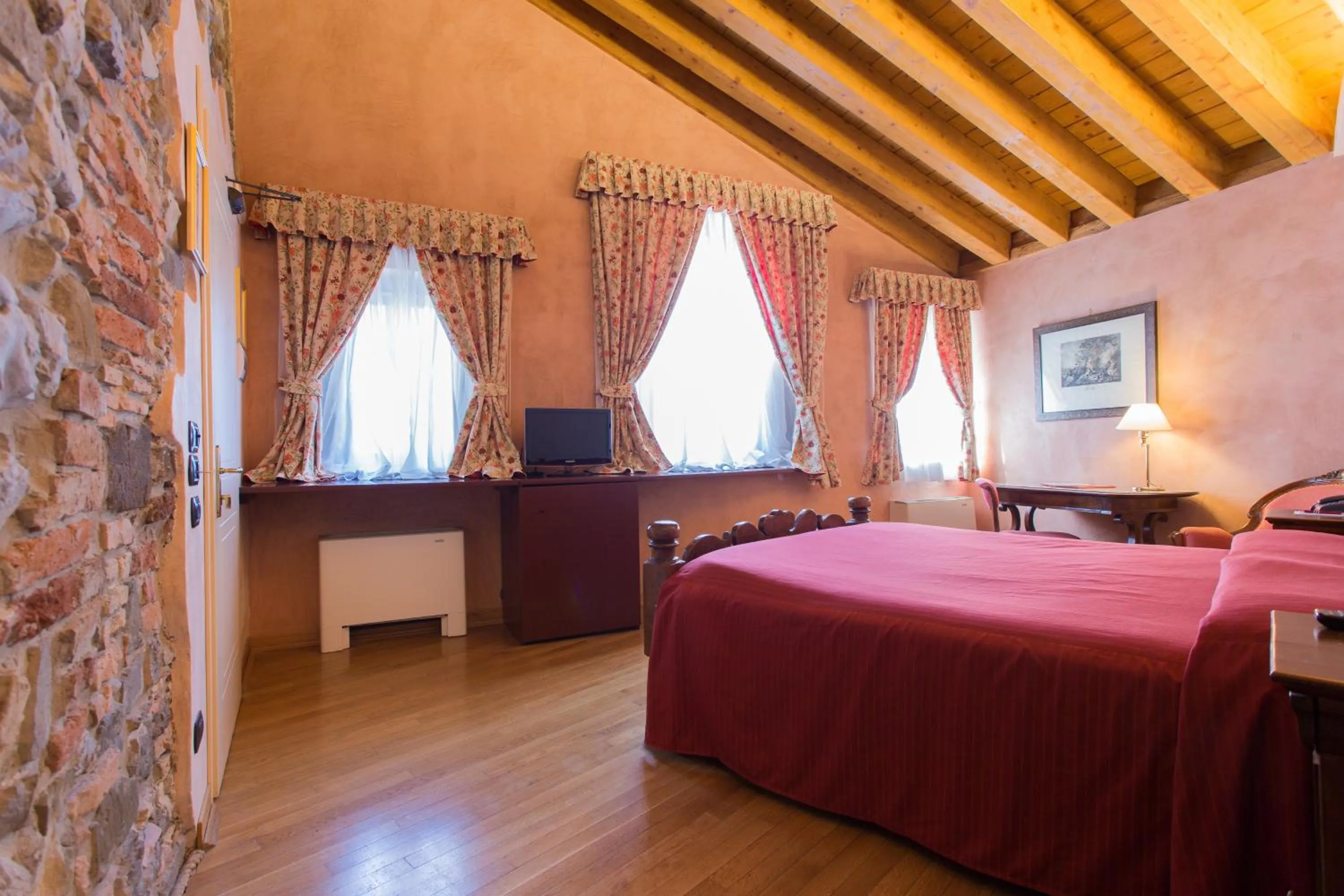 Bed in Grand Hotel Entourage - Palazzo Strassoldo