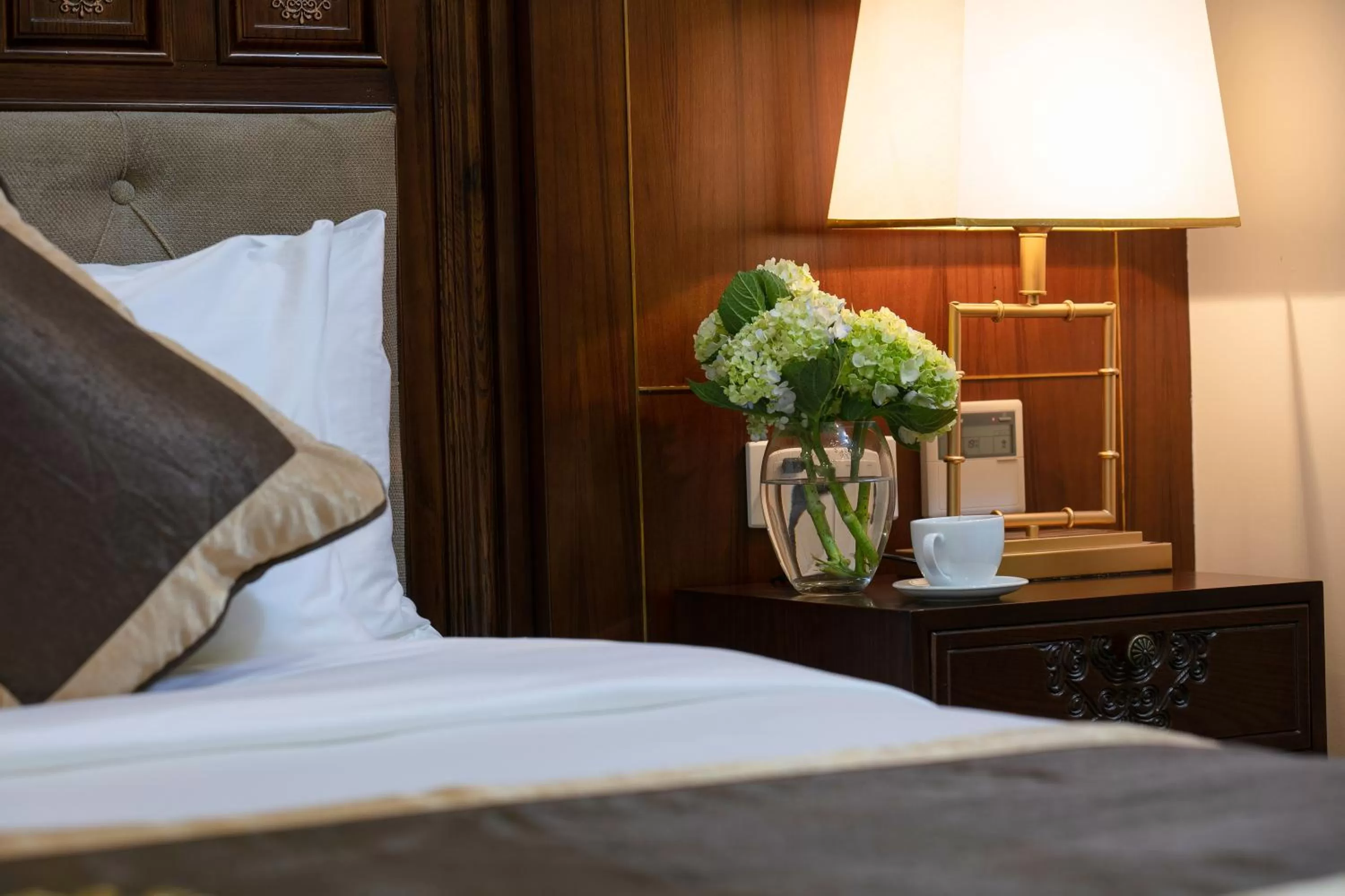 Area and facilities, Bed in Rex Hanoi Hotel