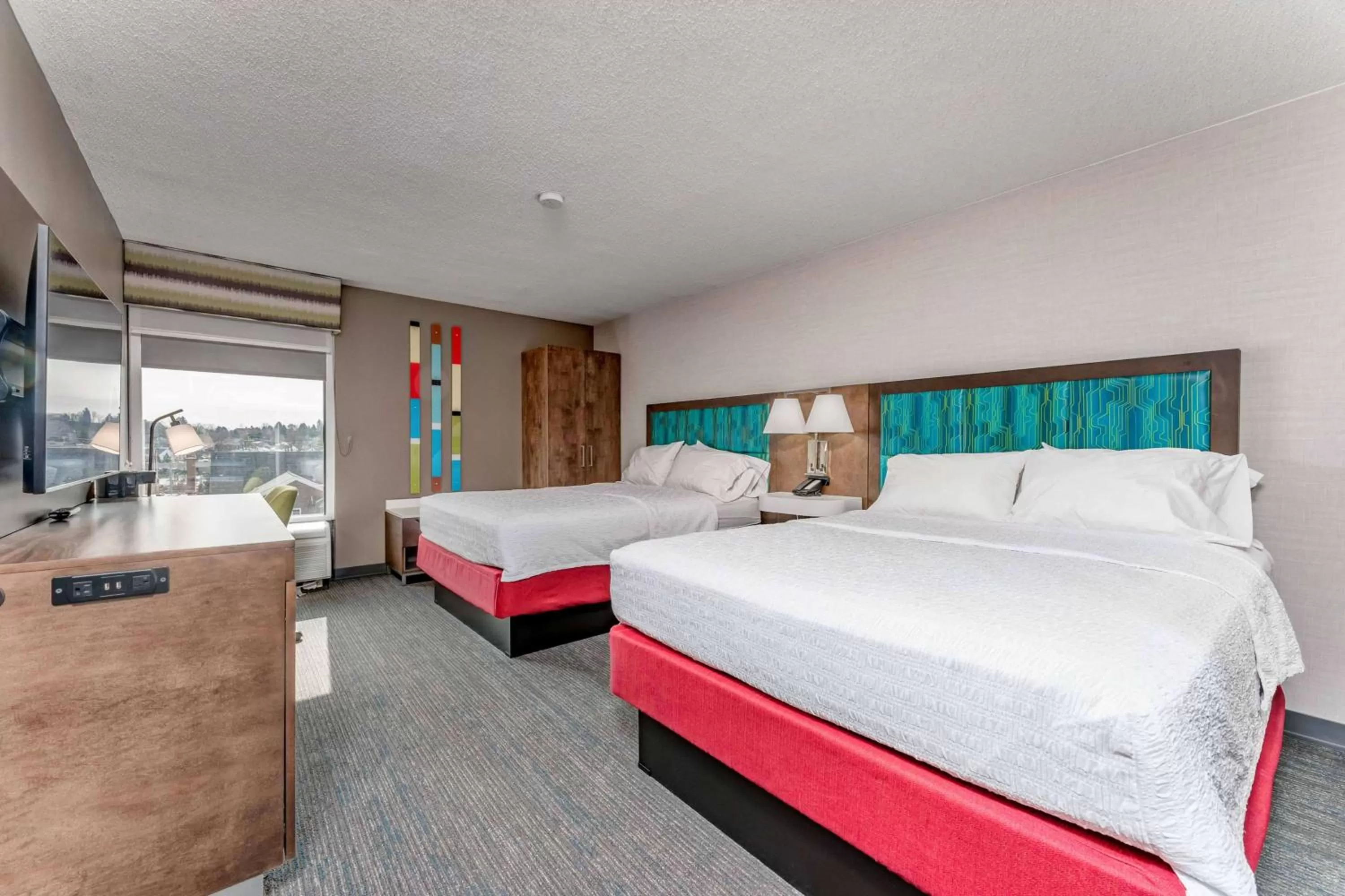 Bed in Hampton Inn Morgantown